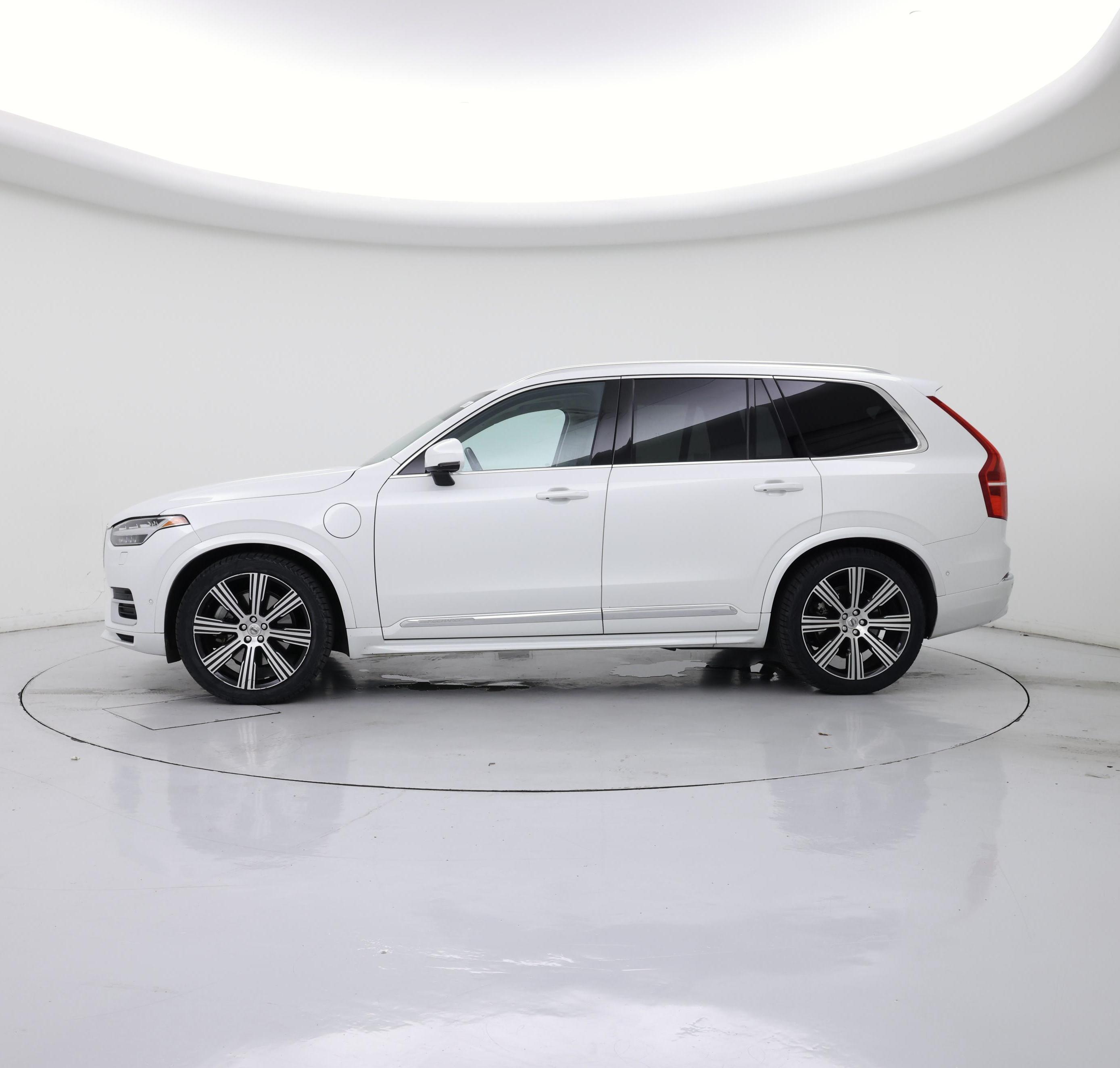 Thumbnail: 2023 Volvo XC90 - 3