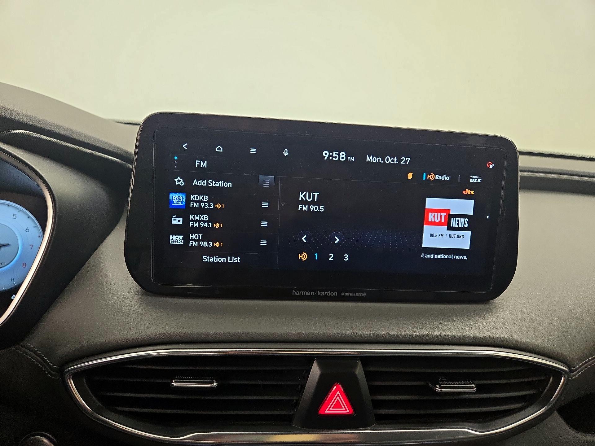 Thumbnail: 2023 Hyundai Santa Fe - 16