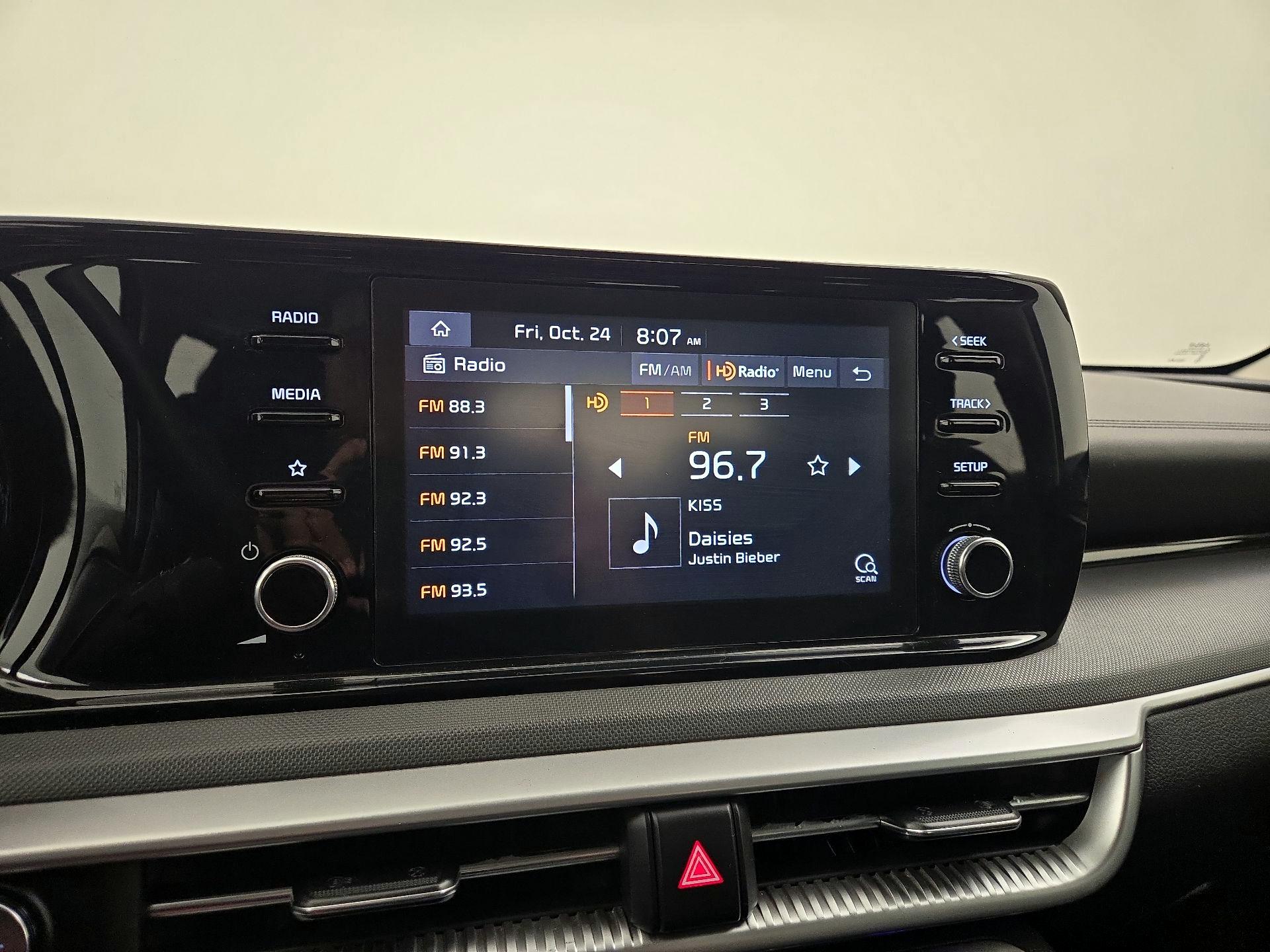 Thumbnail: 2022 Kia K5 - 15