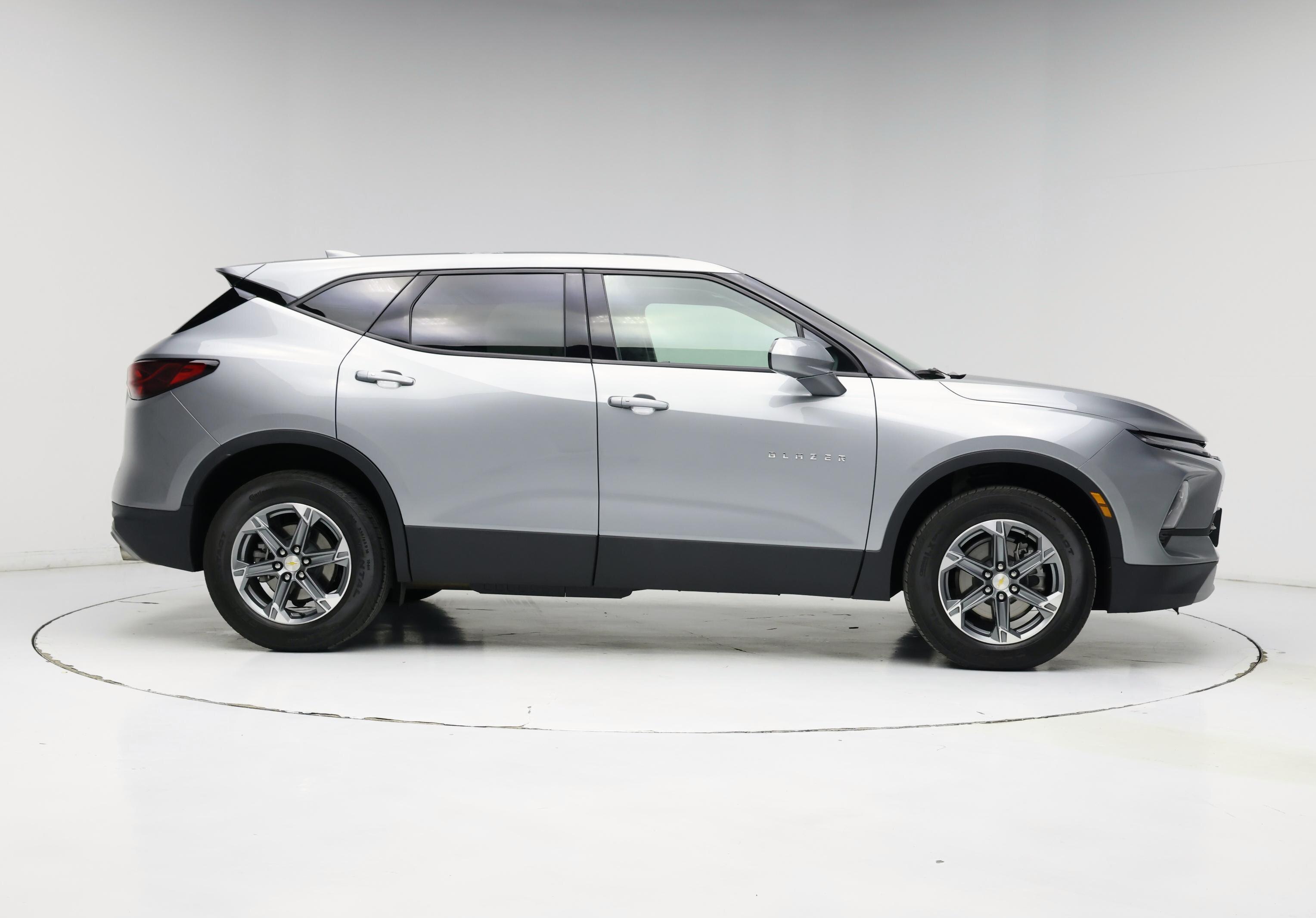 Thumbnail: 2023 Chevrolet Blazer - 7