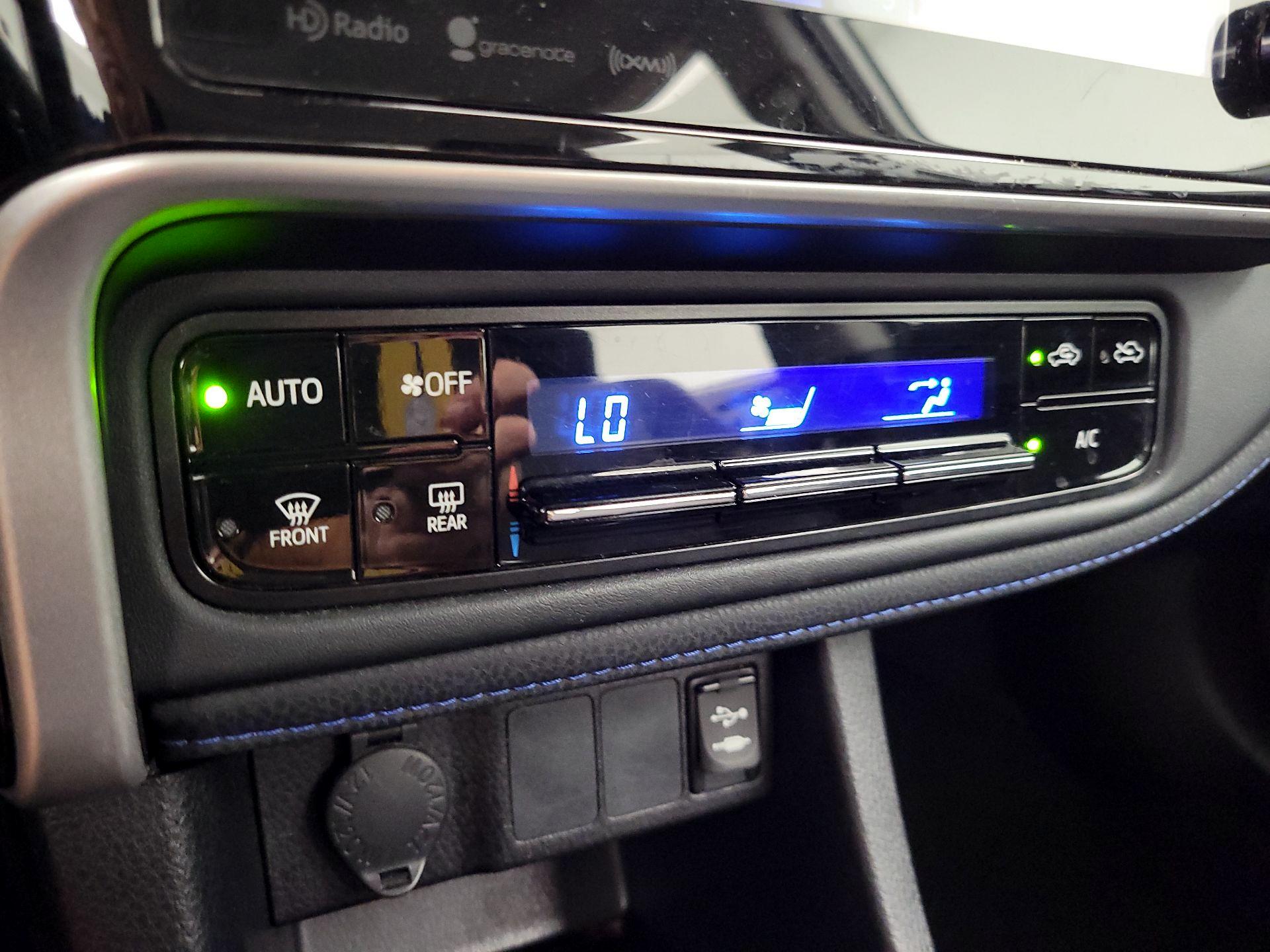 Thumbnail: 2019 Toyota Corolla - 16