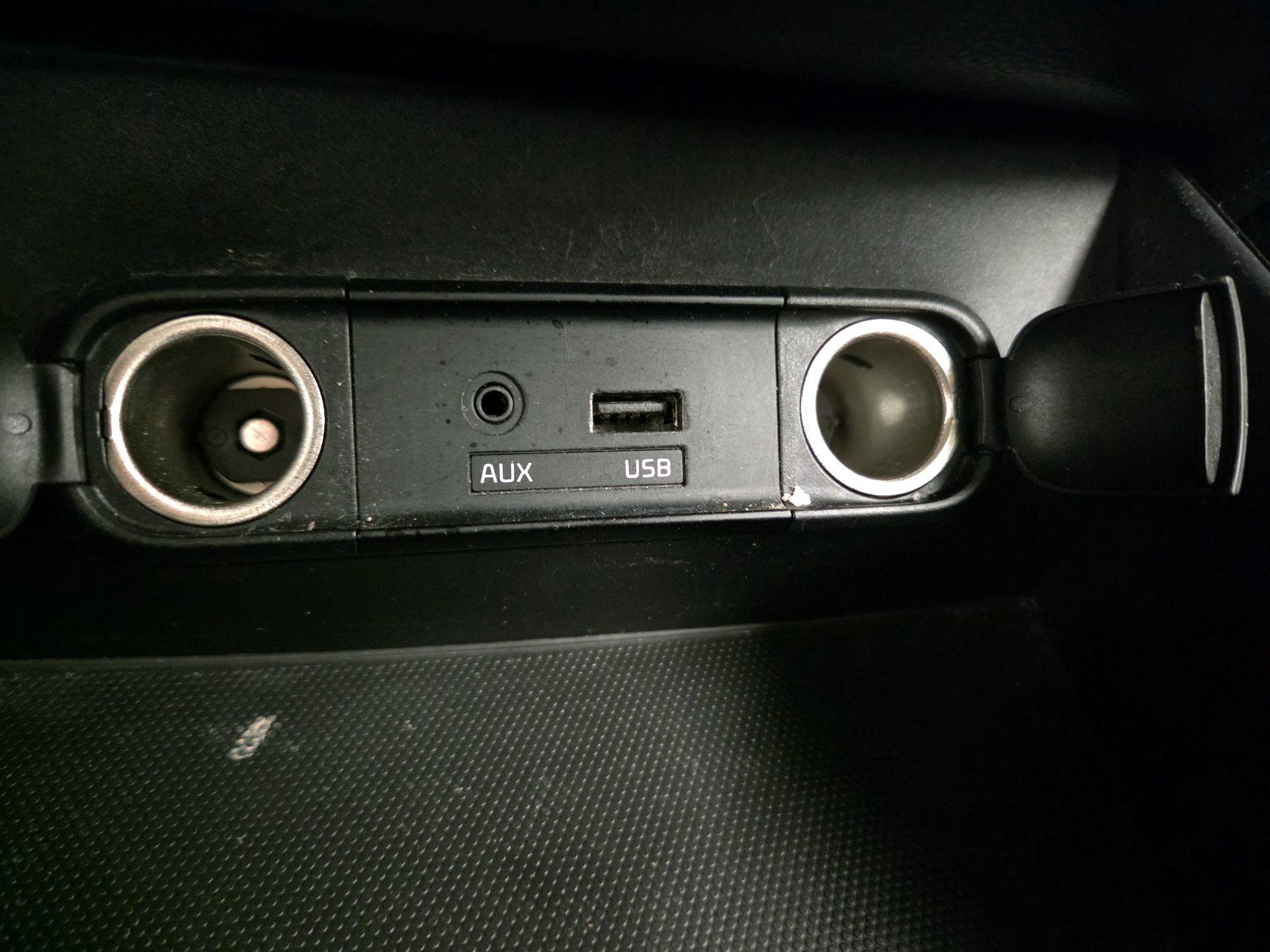 Thumbnail: 2015 Kia Soul - 17