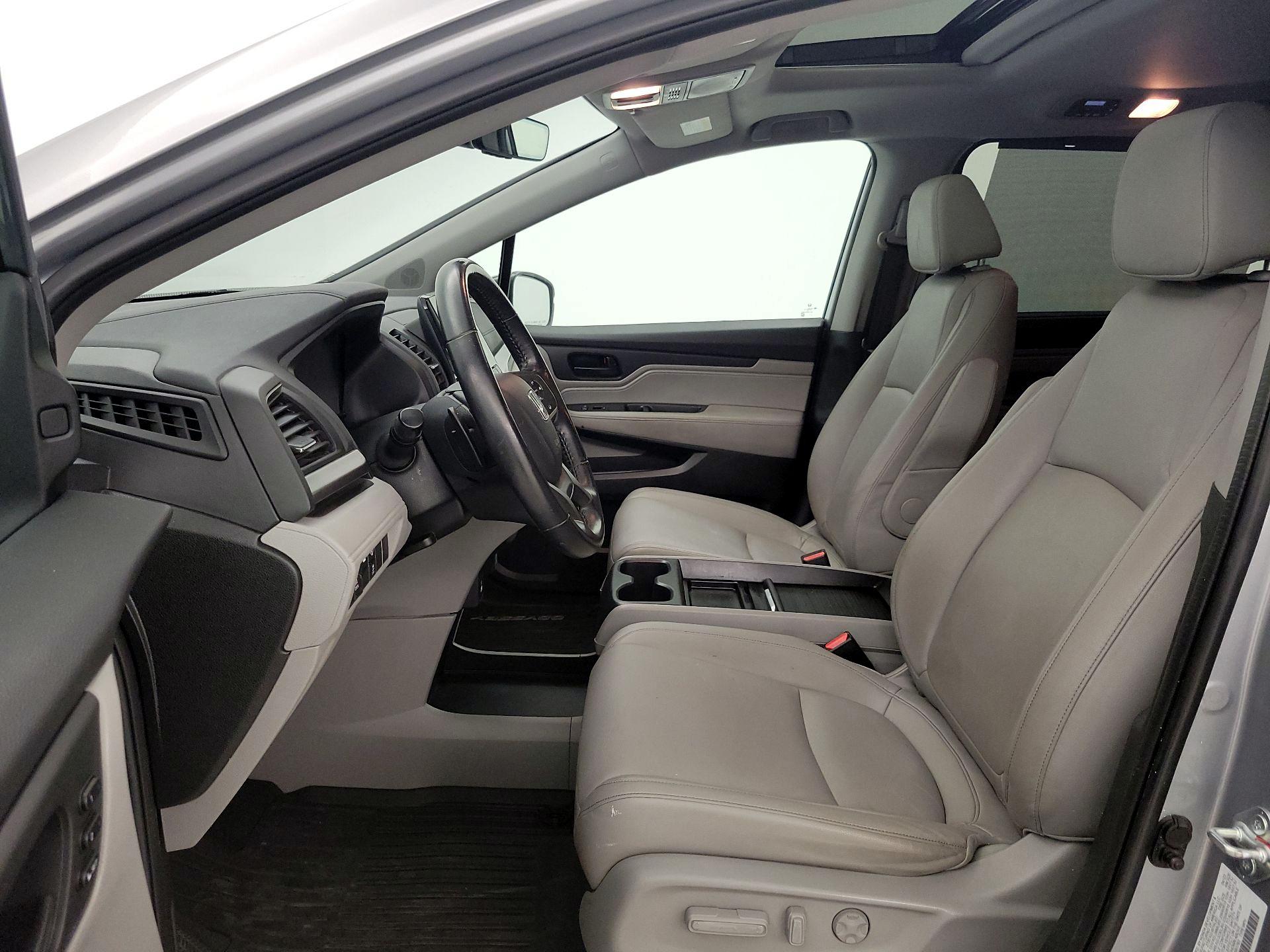 Thumbnail: 2023 Honda Odyssey - 11