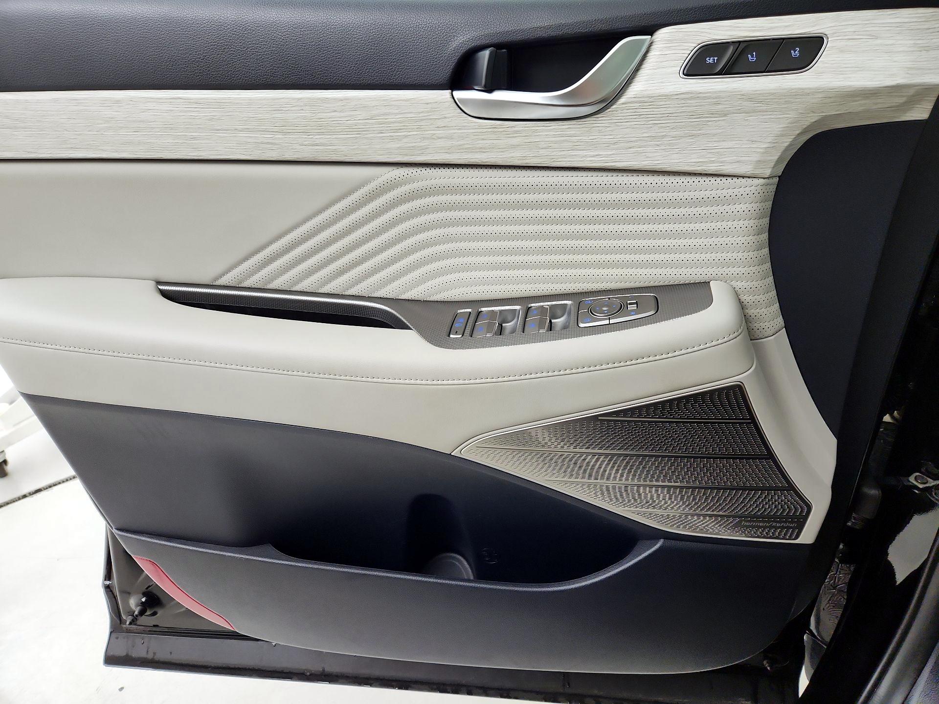 Thumbnail: 2023 Hyundai Palisade - 12