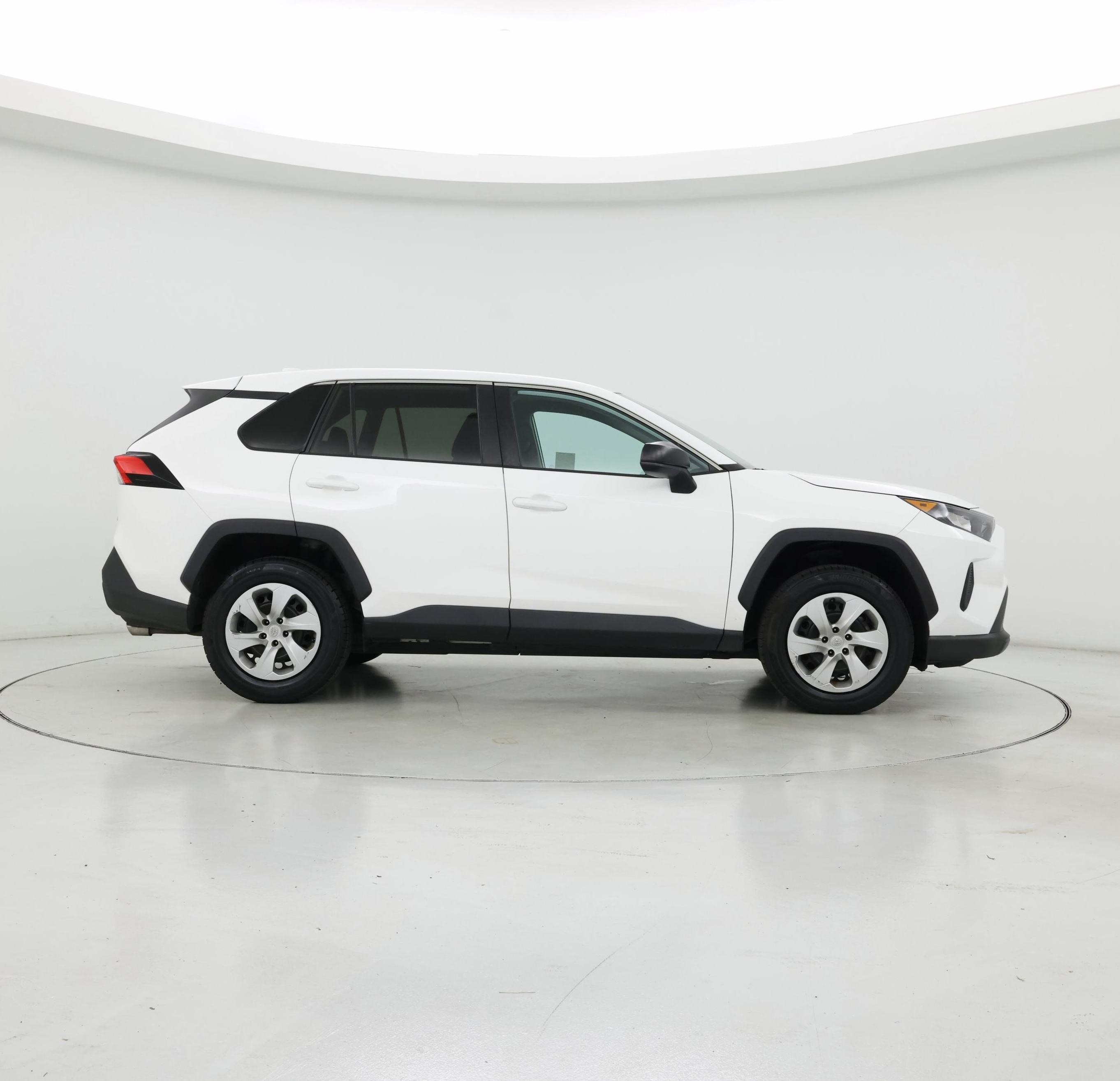 Thumbnail: 2022 Toyota RAV4 - 7