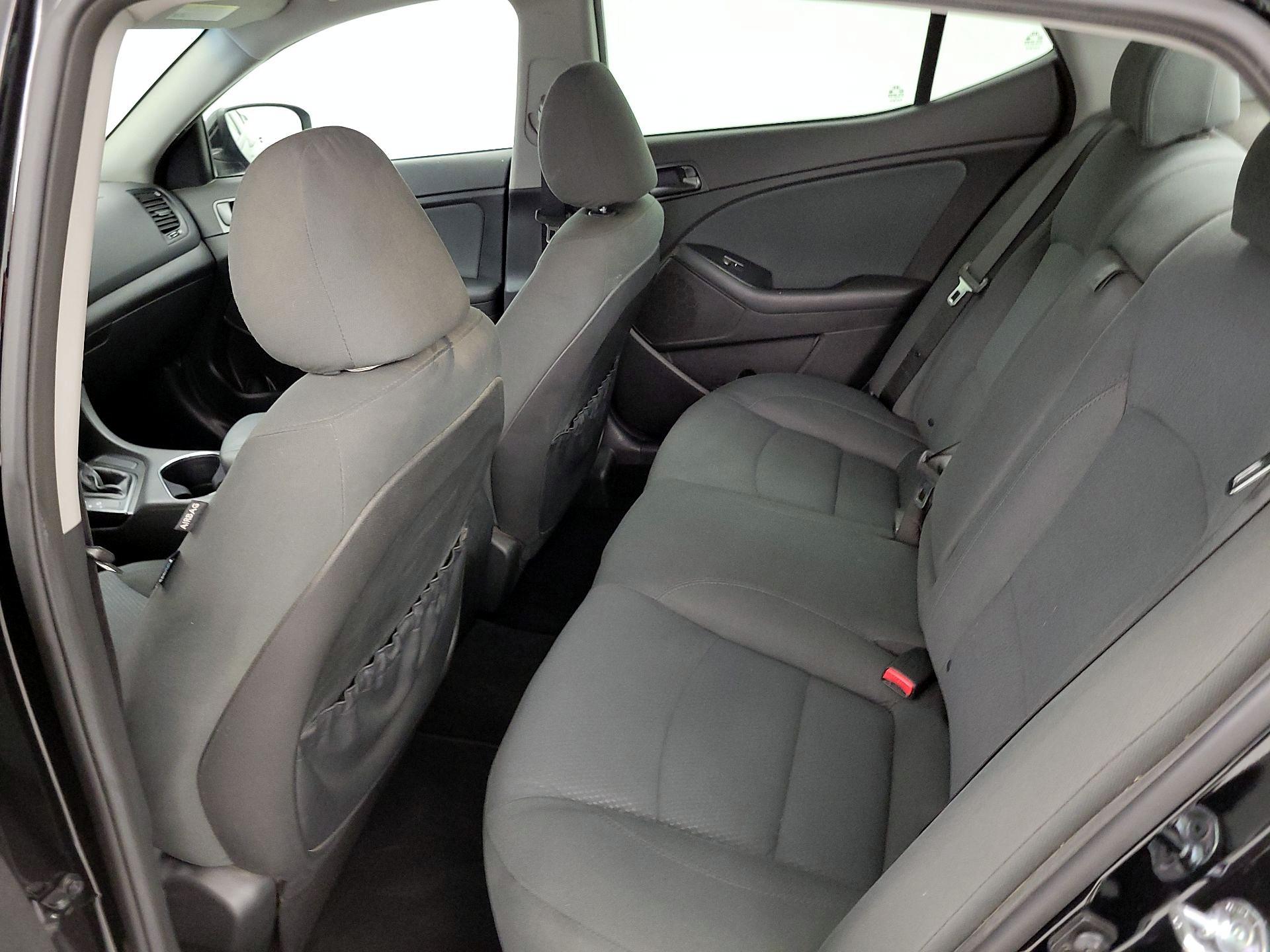 Thumbnail: 2015 Kia Optima - 18