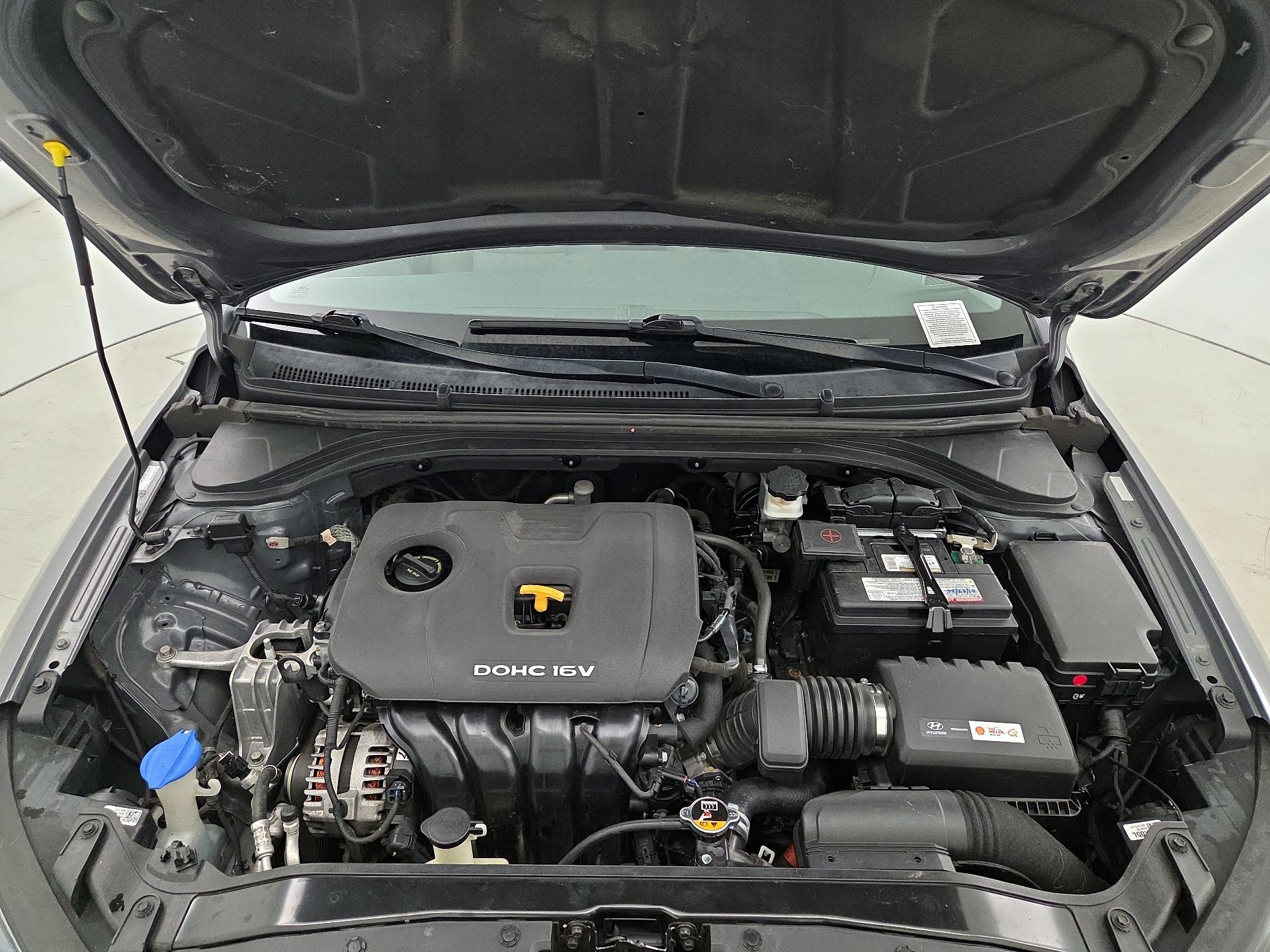 Thumbnail: 2017 Hyundai Elantra - 20