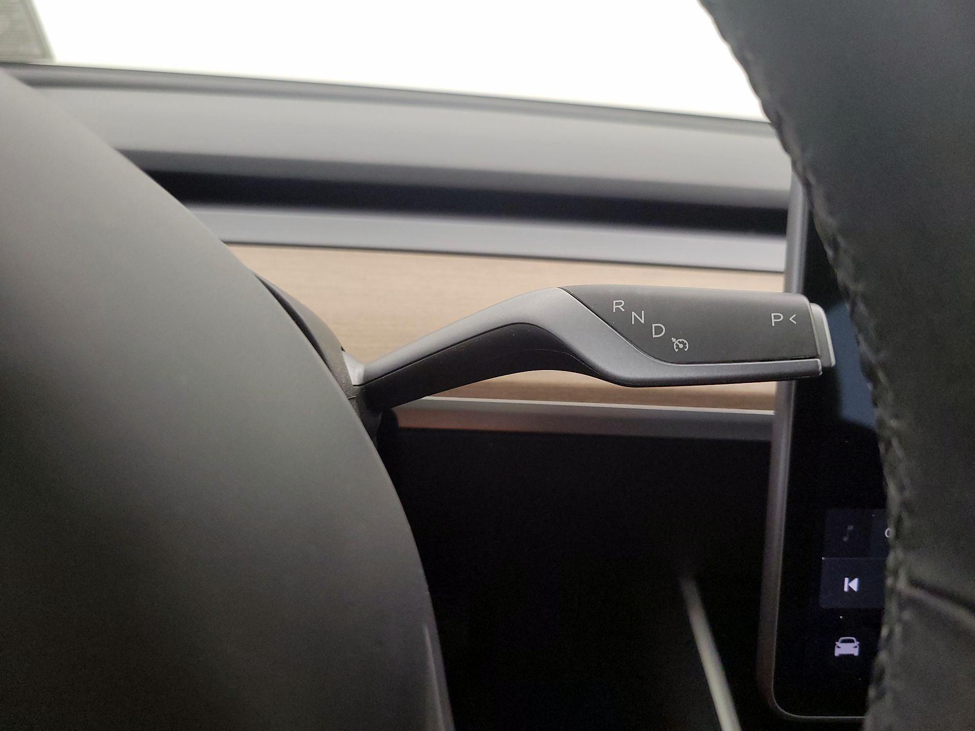 Thumbnail: 2020 Tesla Model 3 - 17