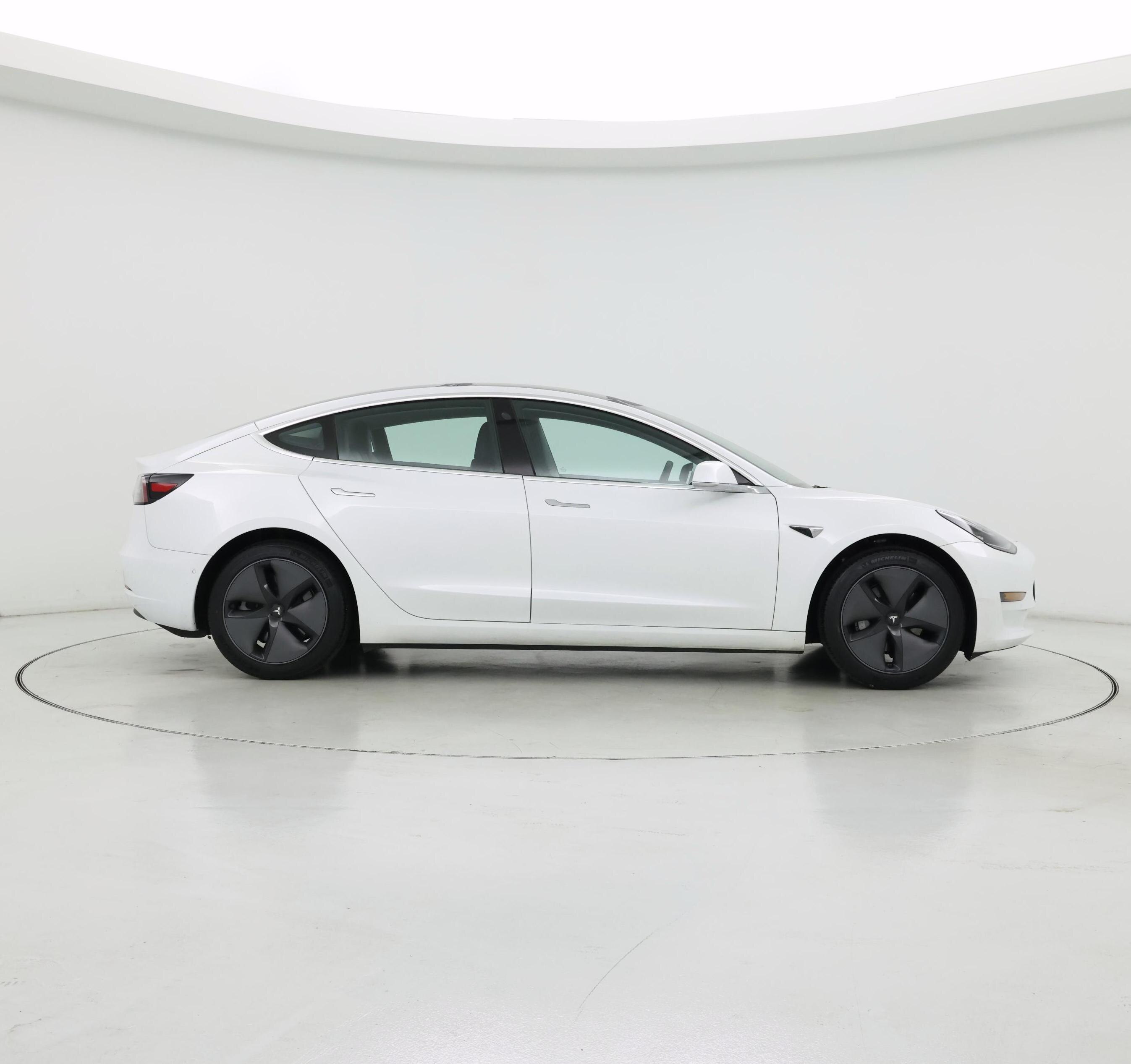 Thumbnail: 2020 Tesla Model 3 - 7