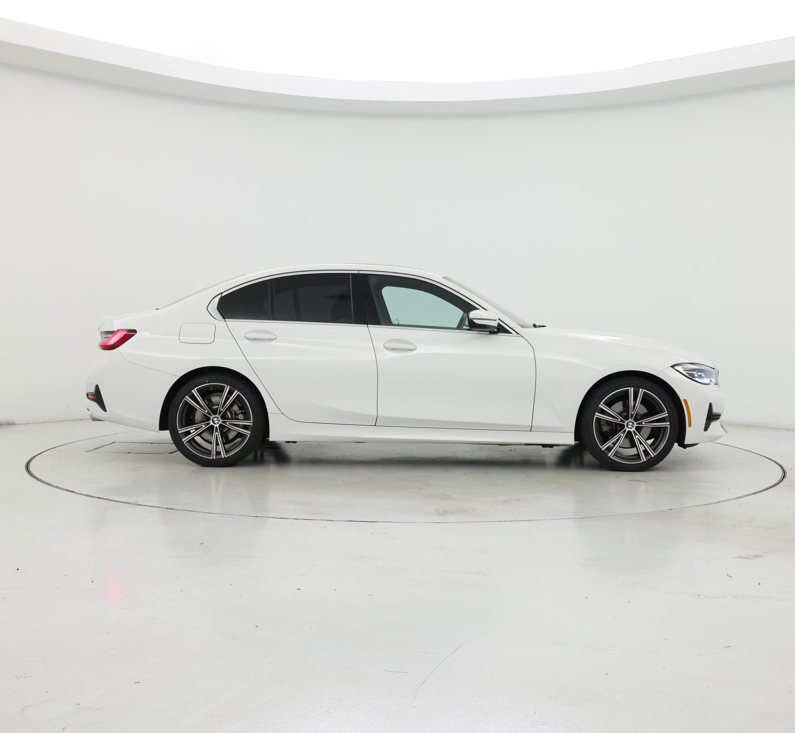 Thumbnail: 2022 BMW 3 Series - 7