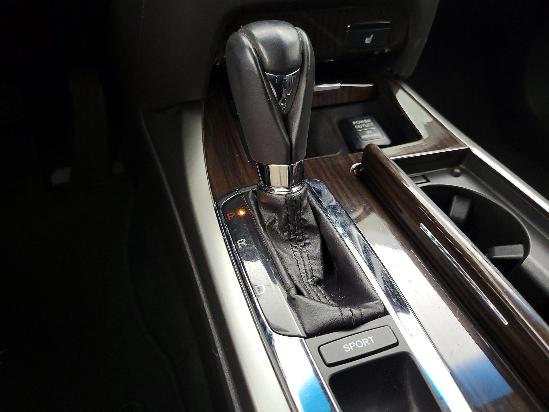 Thumbnail: 2015 Acura RLX - 18