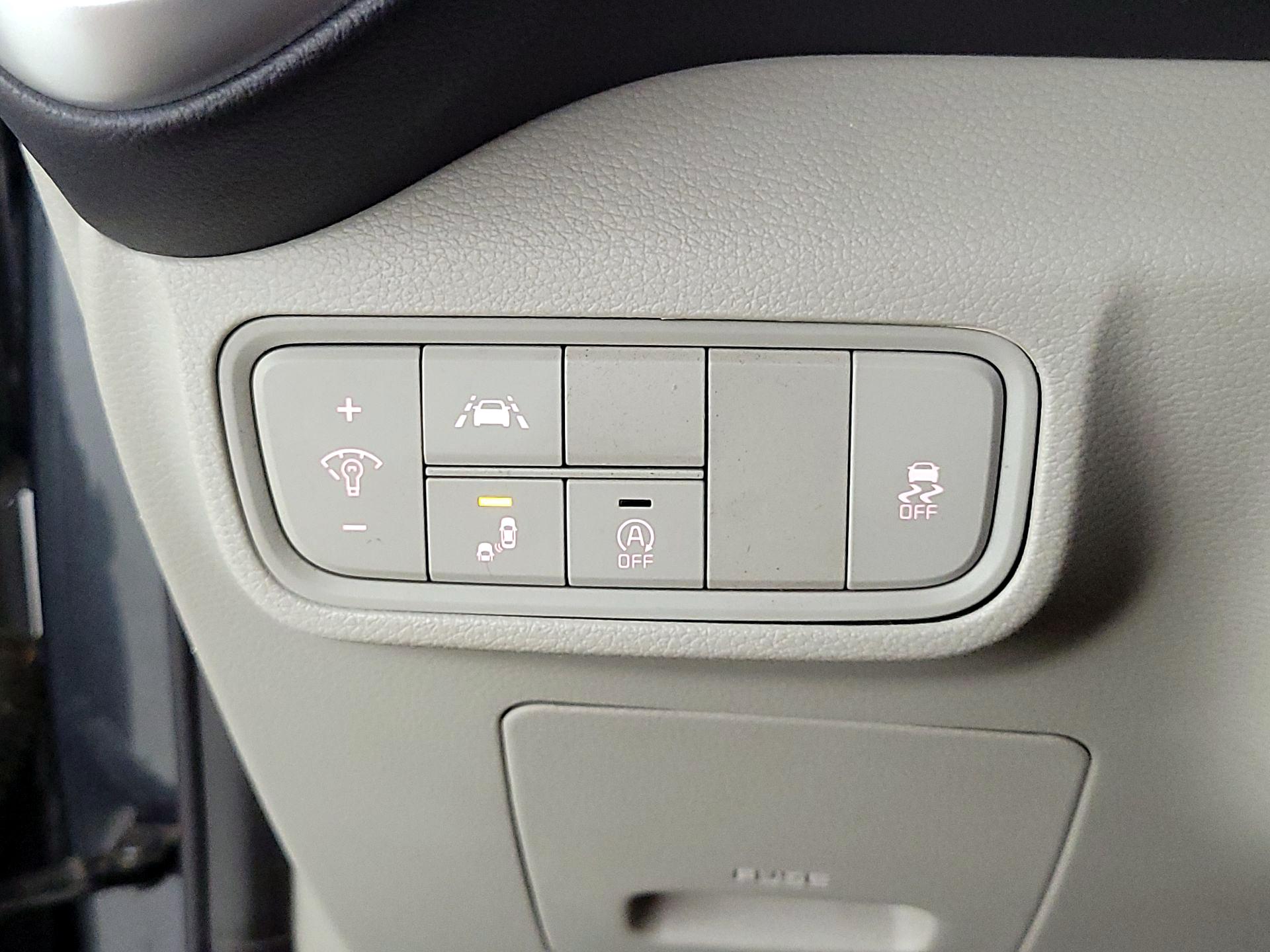 Thumbnail: 2020 Kia Soul - 13