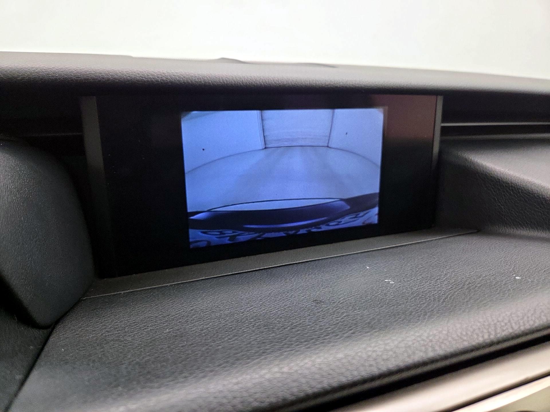 Thumbnail: 2019 Lexus IS - 14