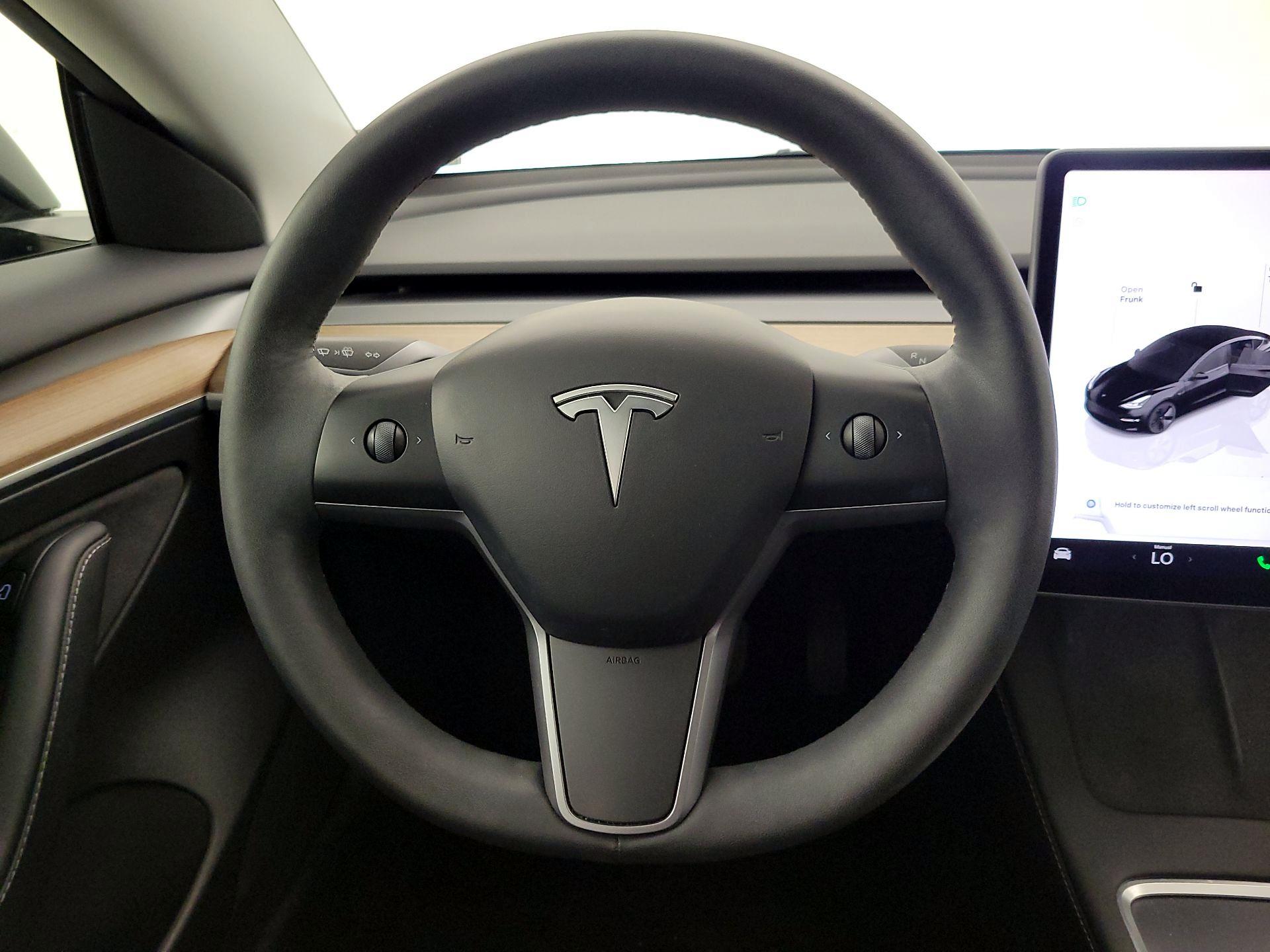 Thumbnail: 2023 Tesla Model 3 - 10