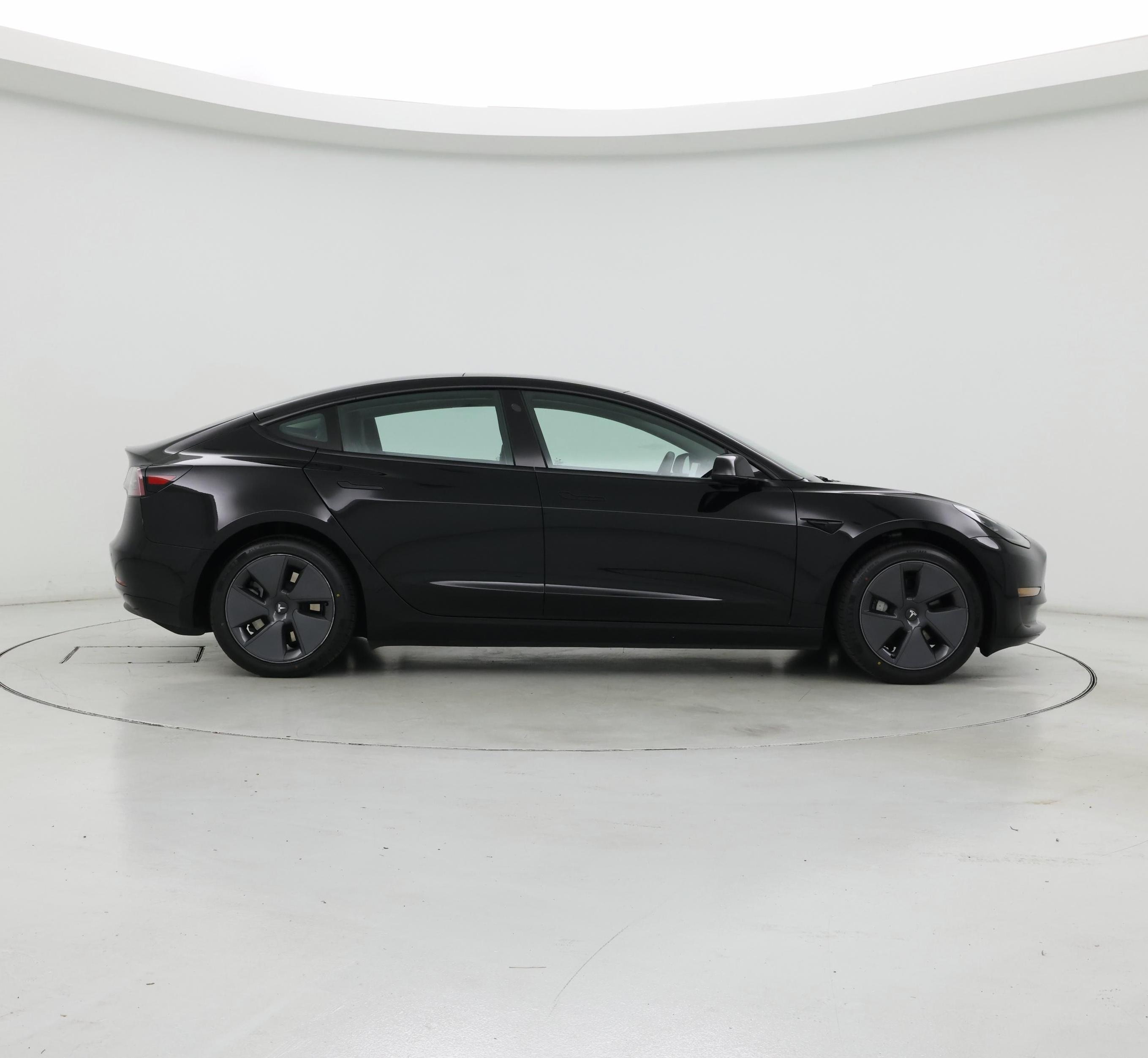 Thumbnail: 2023 Tesla Model 3 - 7