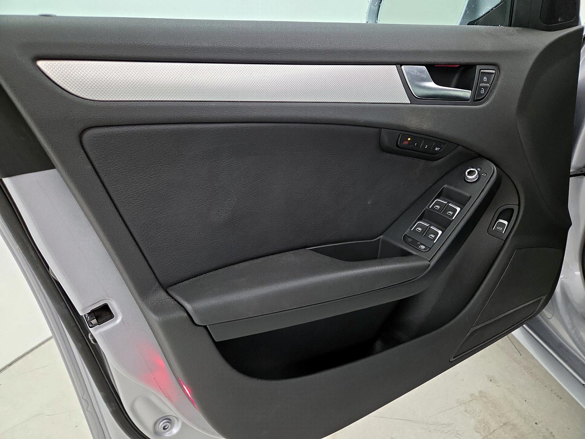 Thumbnail: 2015 Audi A4 - 12