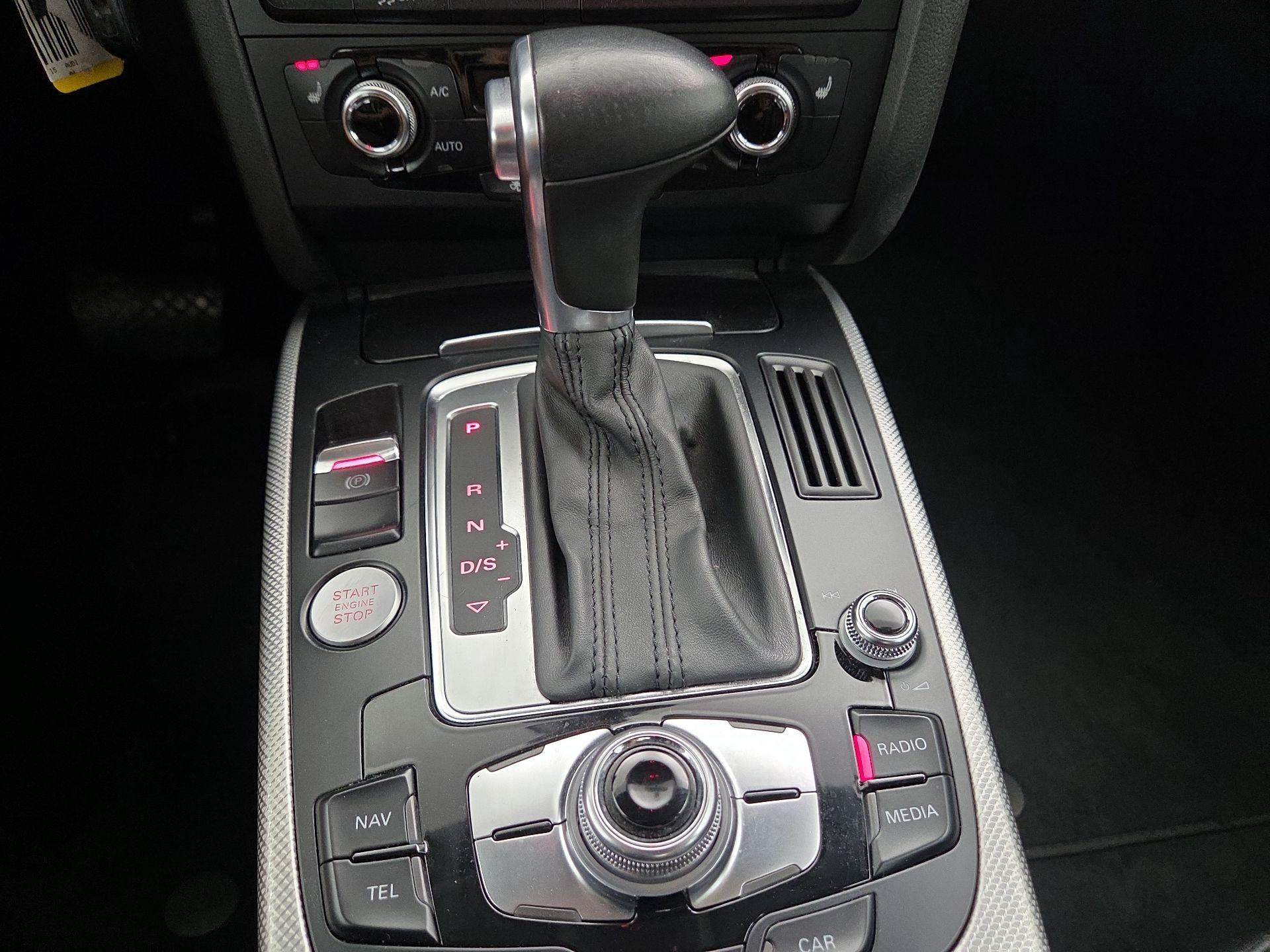 Thumbnail: 2015 Audi A4 - 18