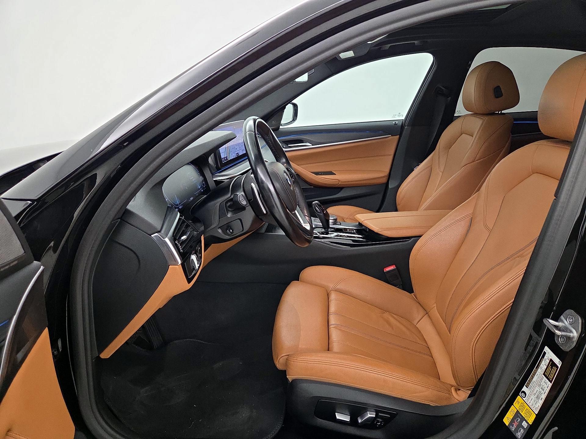 Thumbnail: 2022 BMW 5 Series - 11