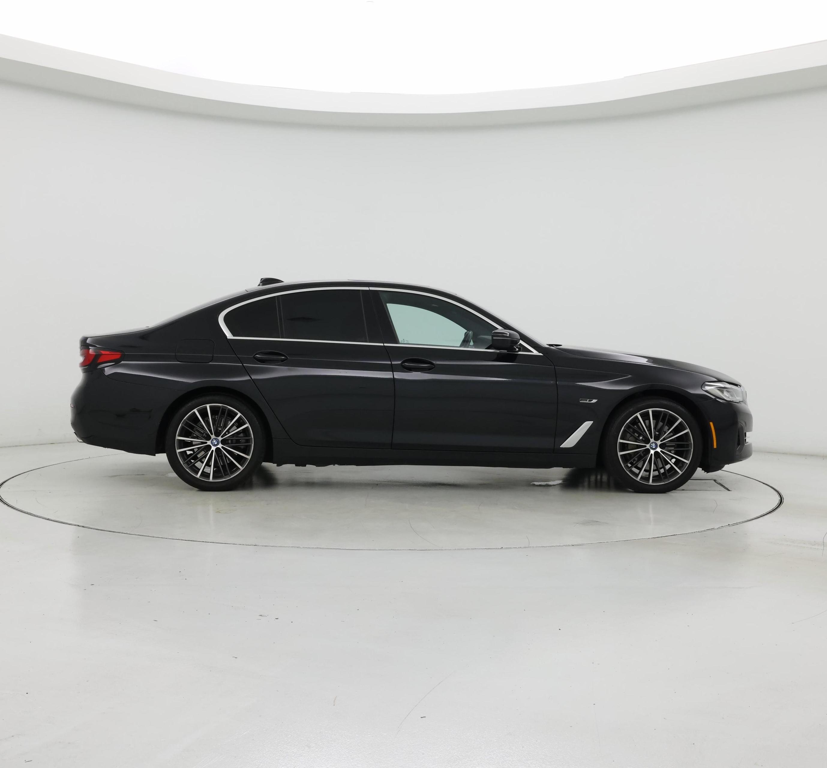Thumbnail: 2022 BMW 5 Series - 7