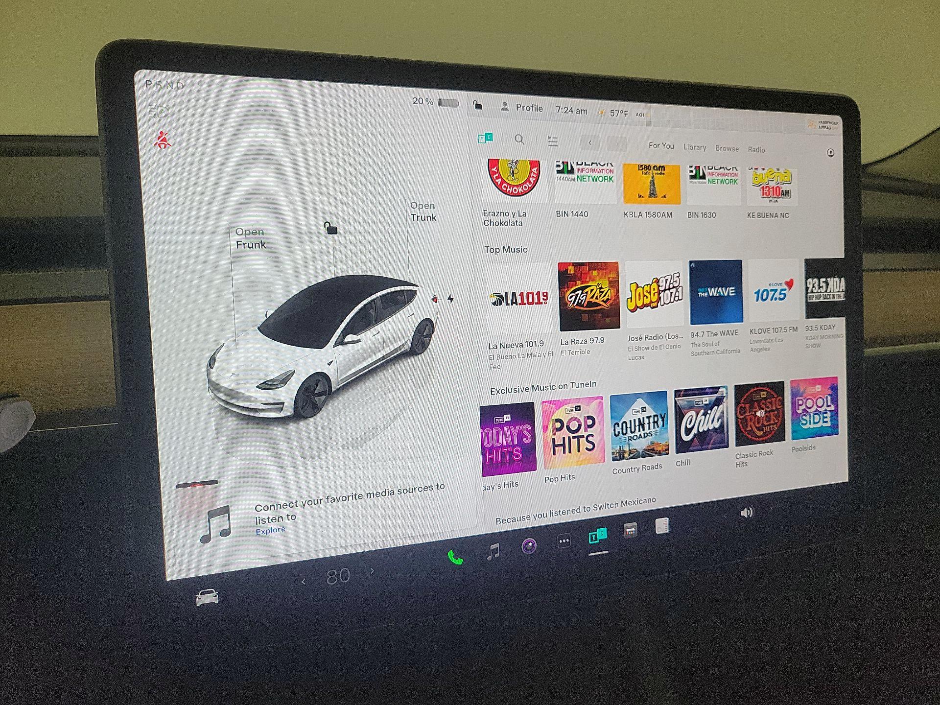 Thumbnail: 2023 Tesla Model 3 - 15