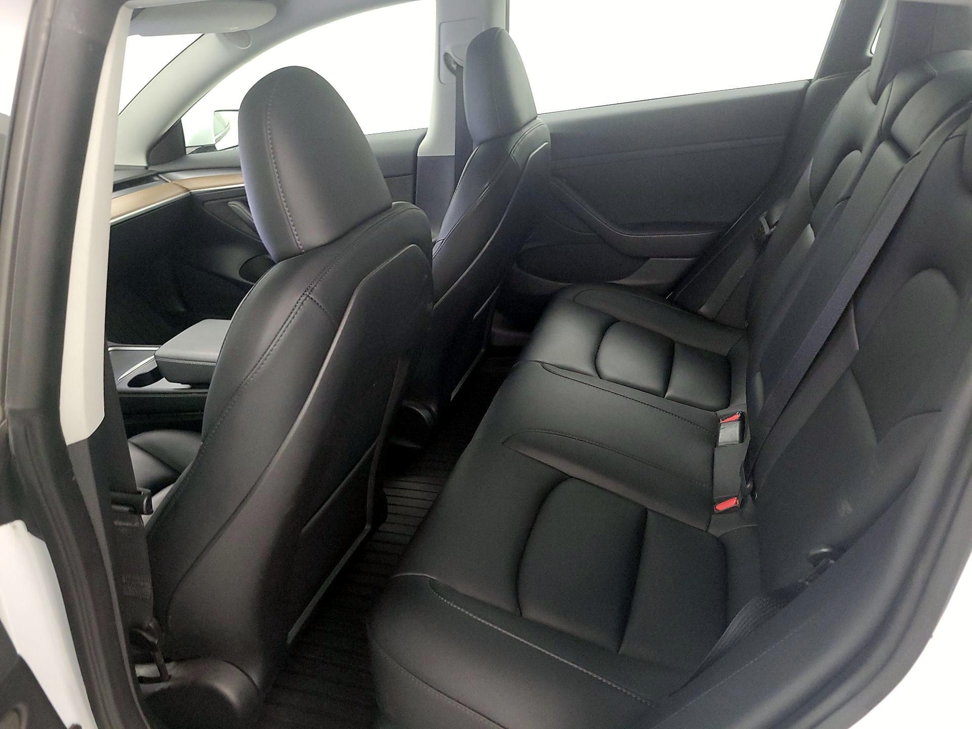 Thumbnail: 2023 Tesla Model 3 - 18