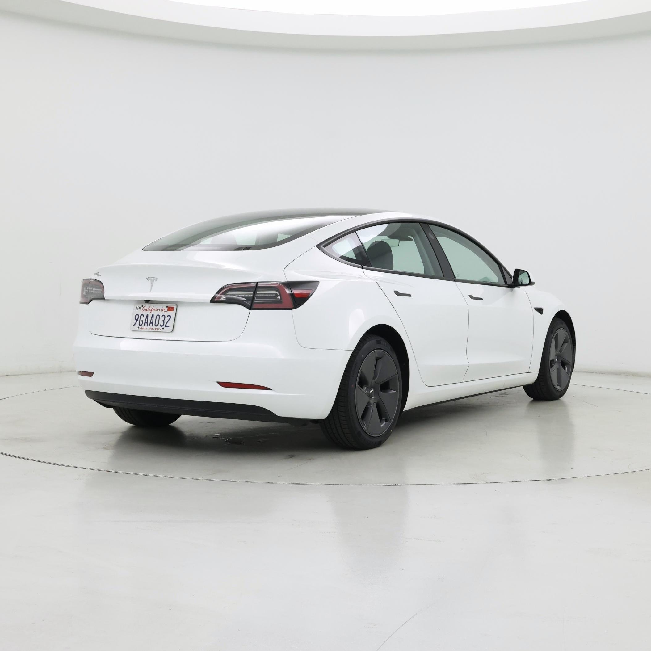 Thumbnail: 2023 Tesla Model 3 - 8