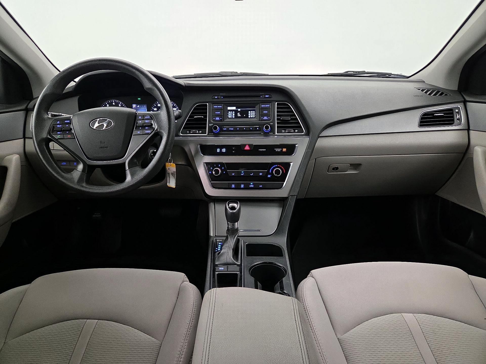 Thumbnail: 2017 Hyundai Sonata - 9