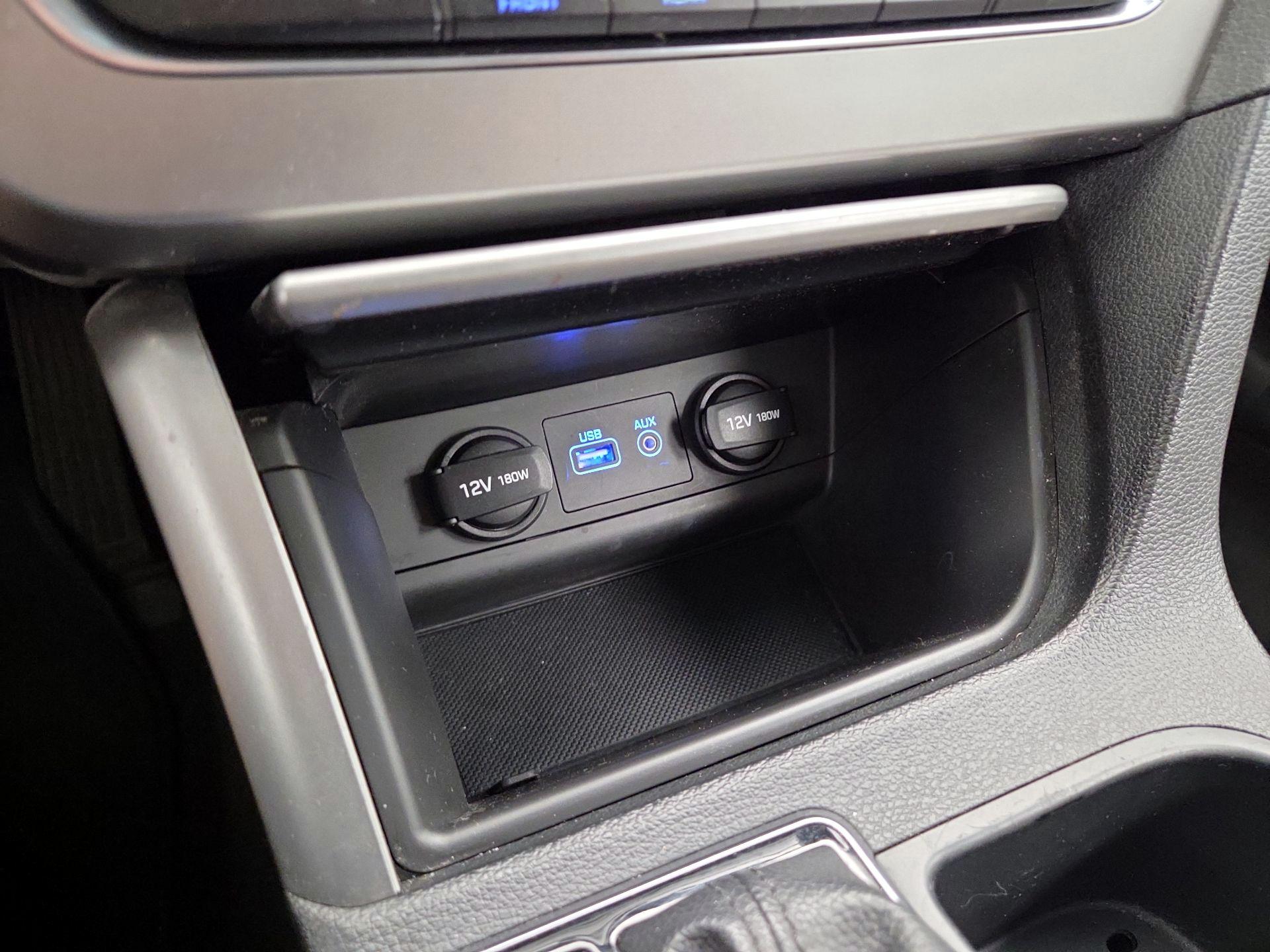 Thumbnail: 2017 Hyundai Sonata - 17