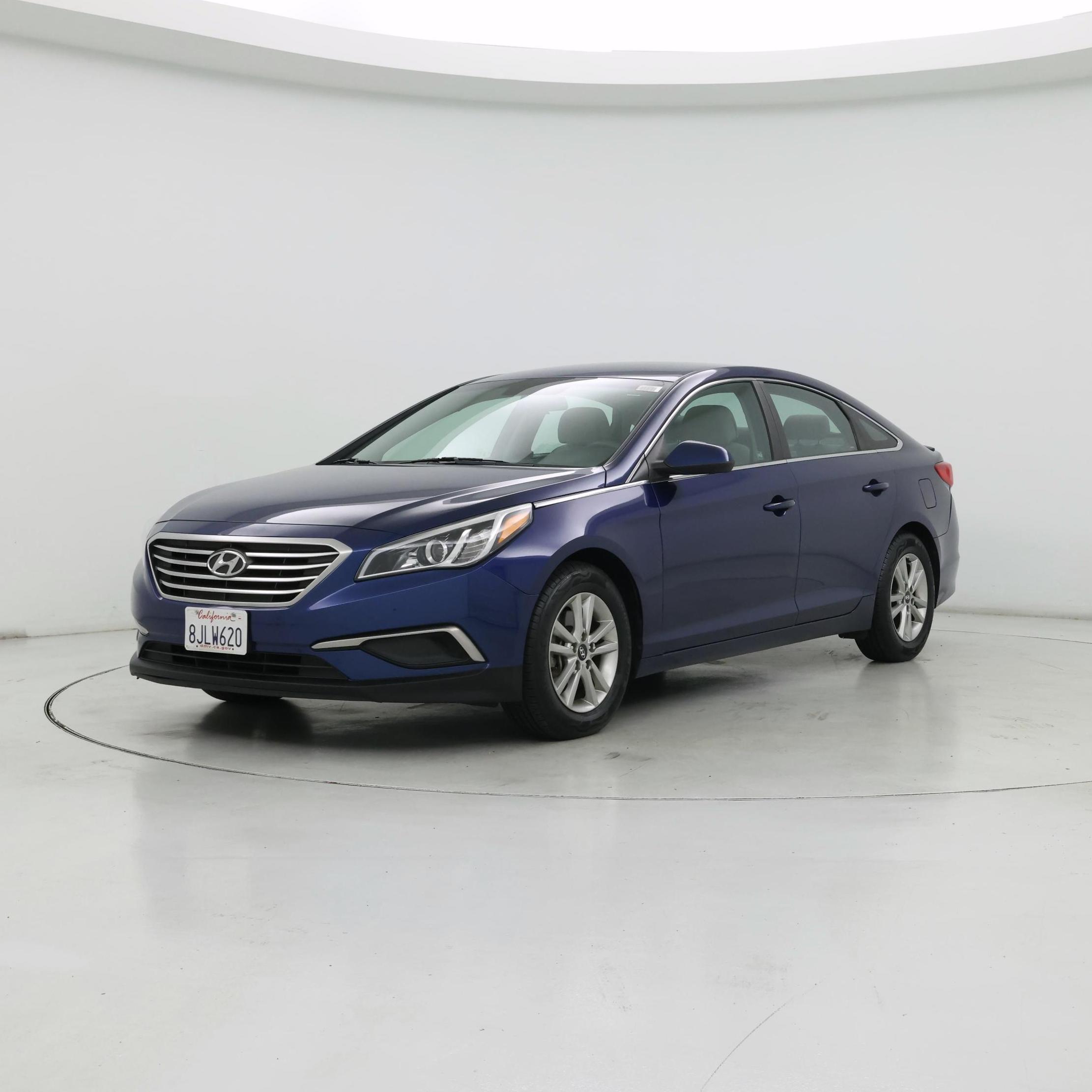 Thumbnail: 2017 Hyundai Sonata - 4