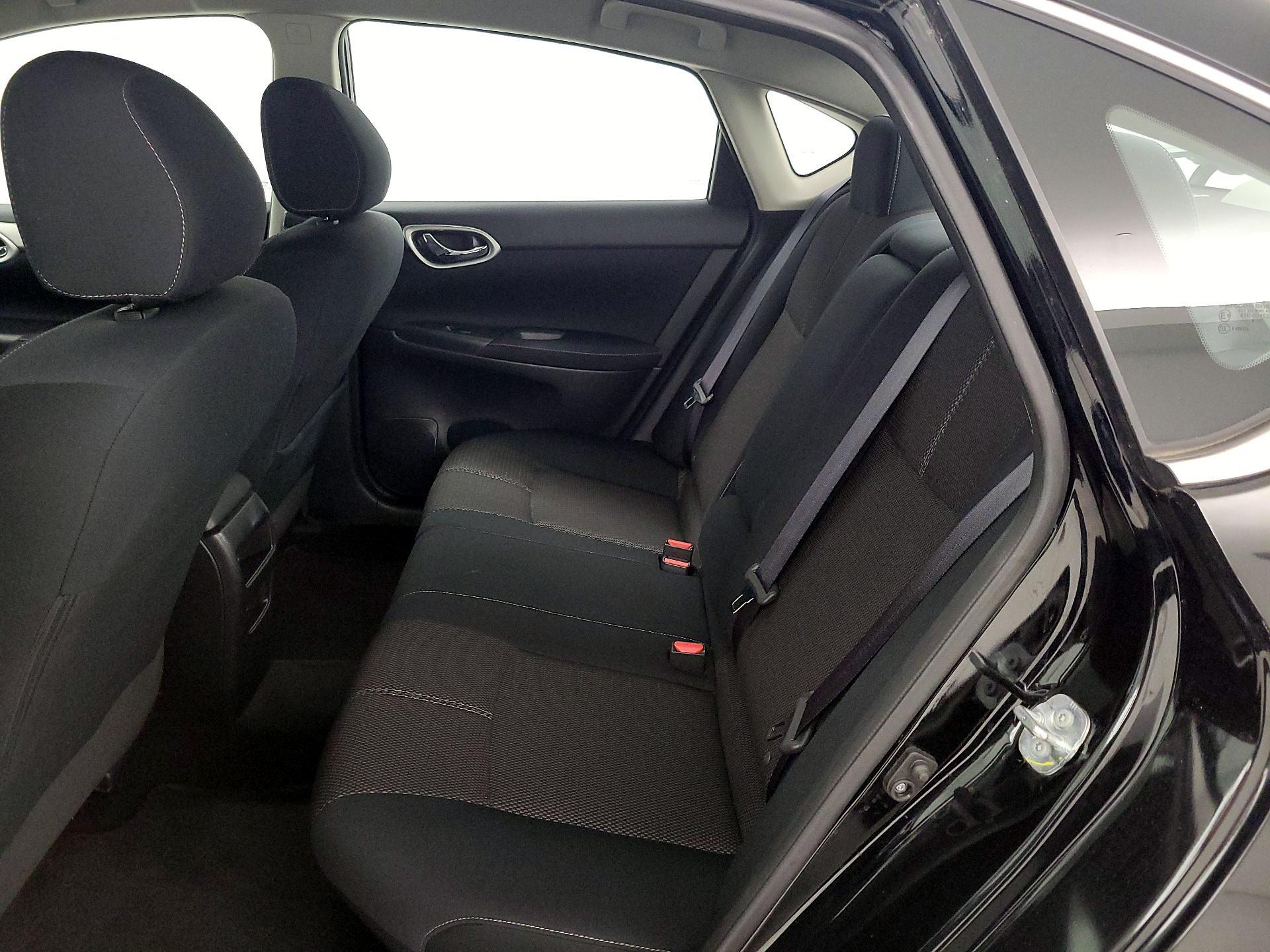 Thumbnail: 2014 Nissan Sentra - 18
