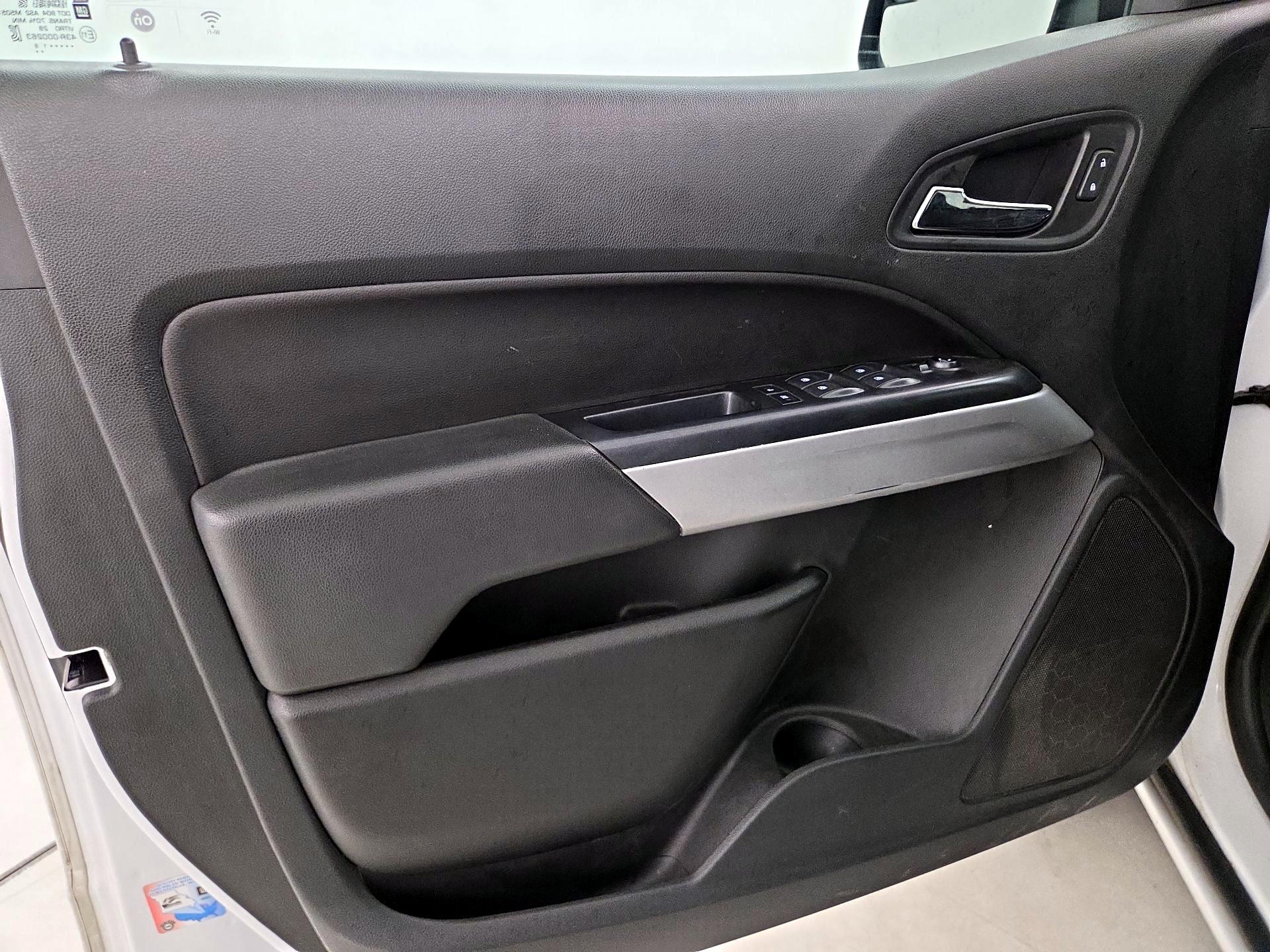 Thumbnail: 2019 Chevrolet Colorado - 12