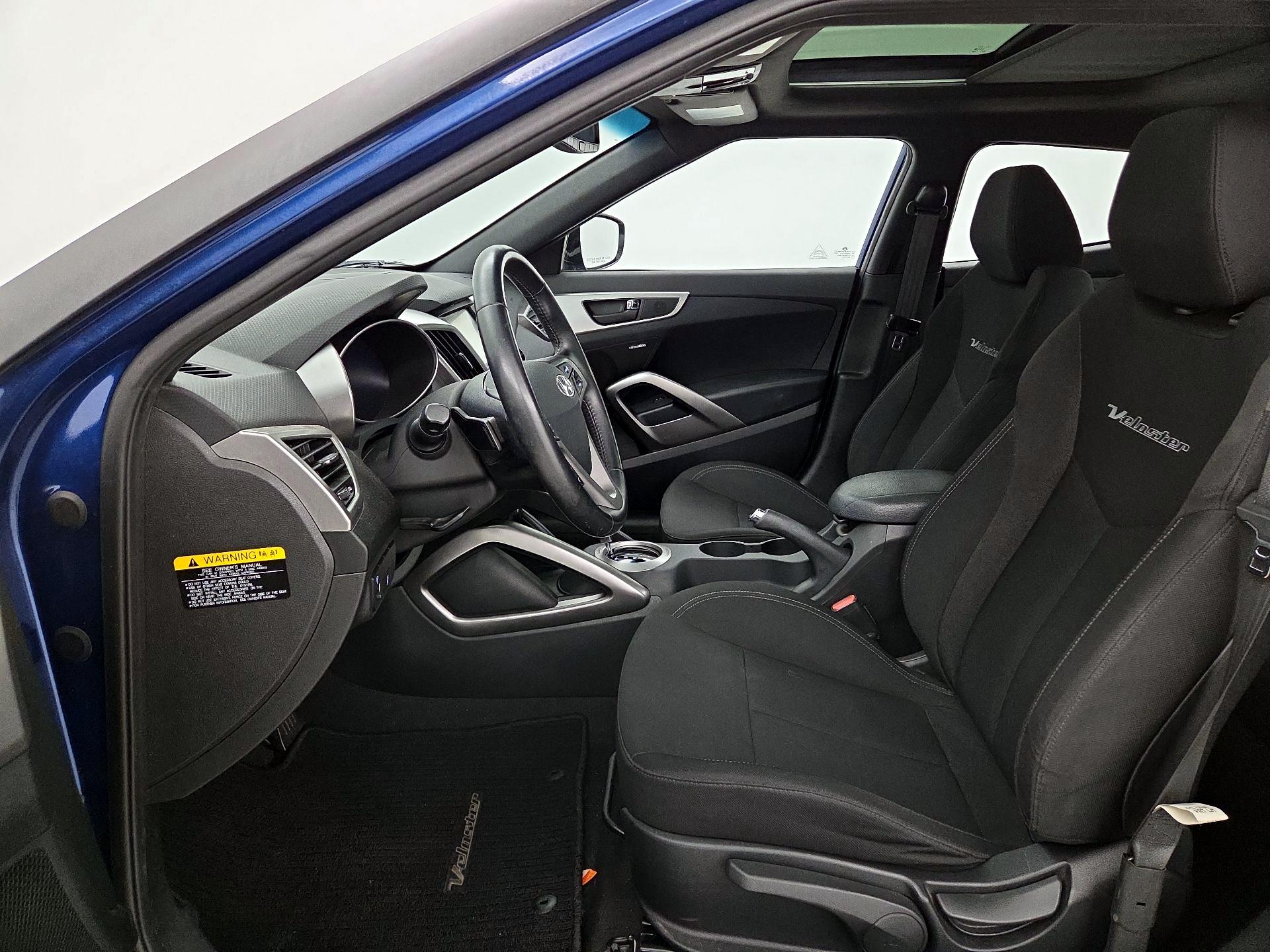 Thumbnail: 2017 Hyundai Veloster - 11