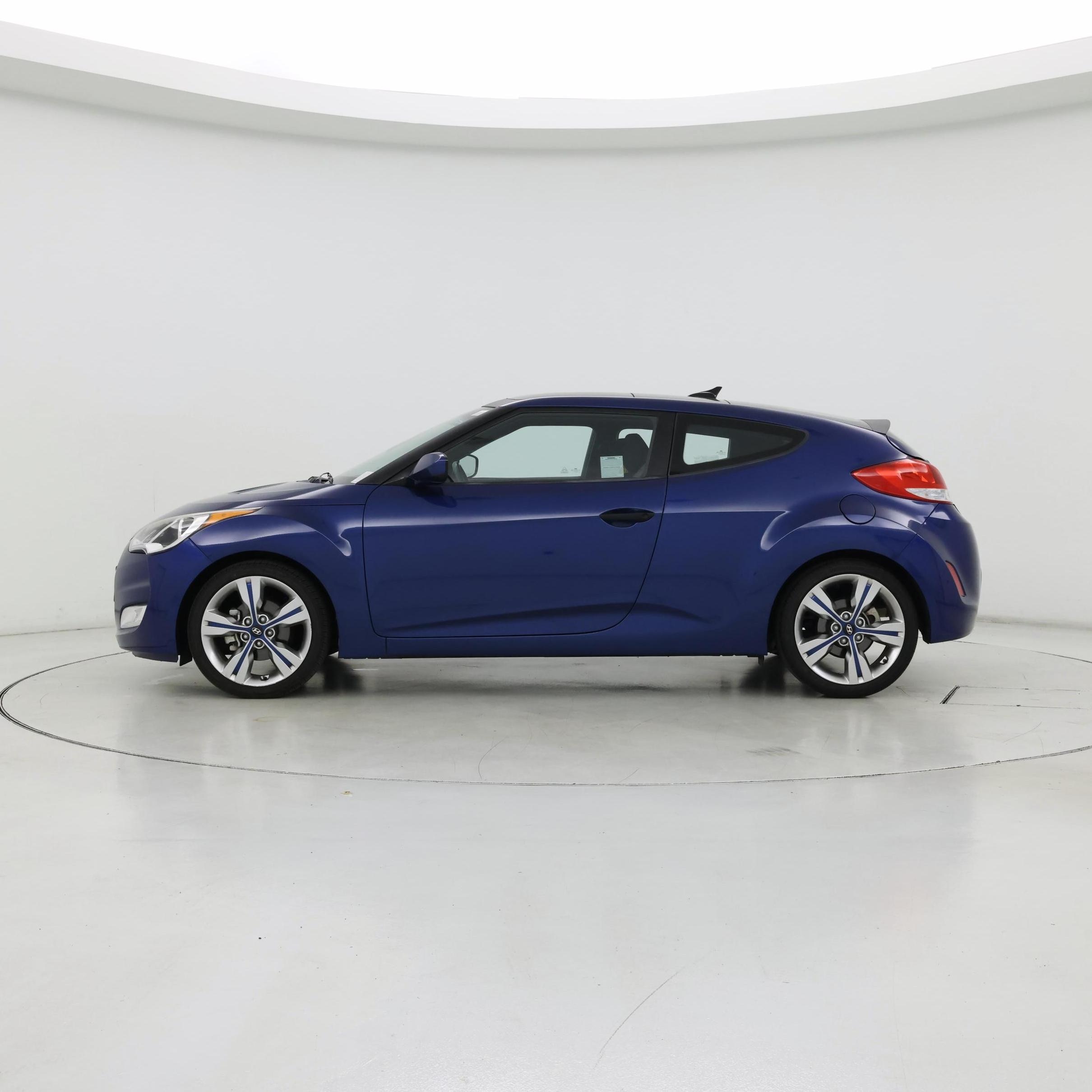 Thumbnail: 2017 Hyundai Veloster - 3