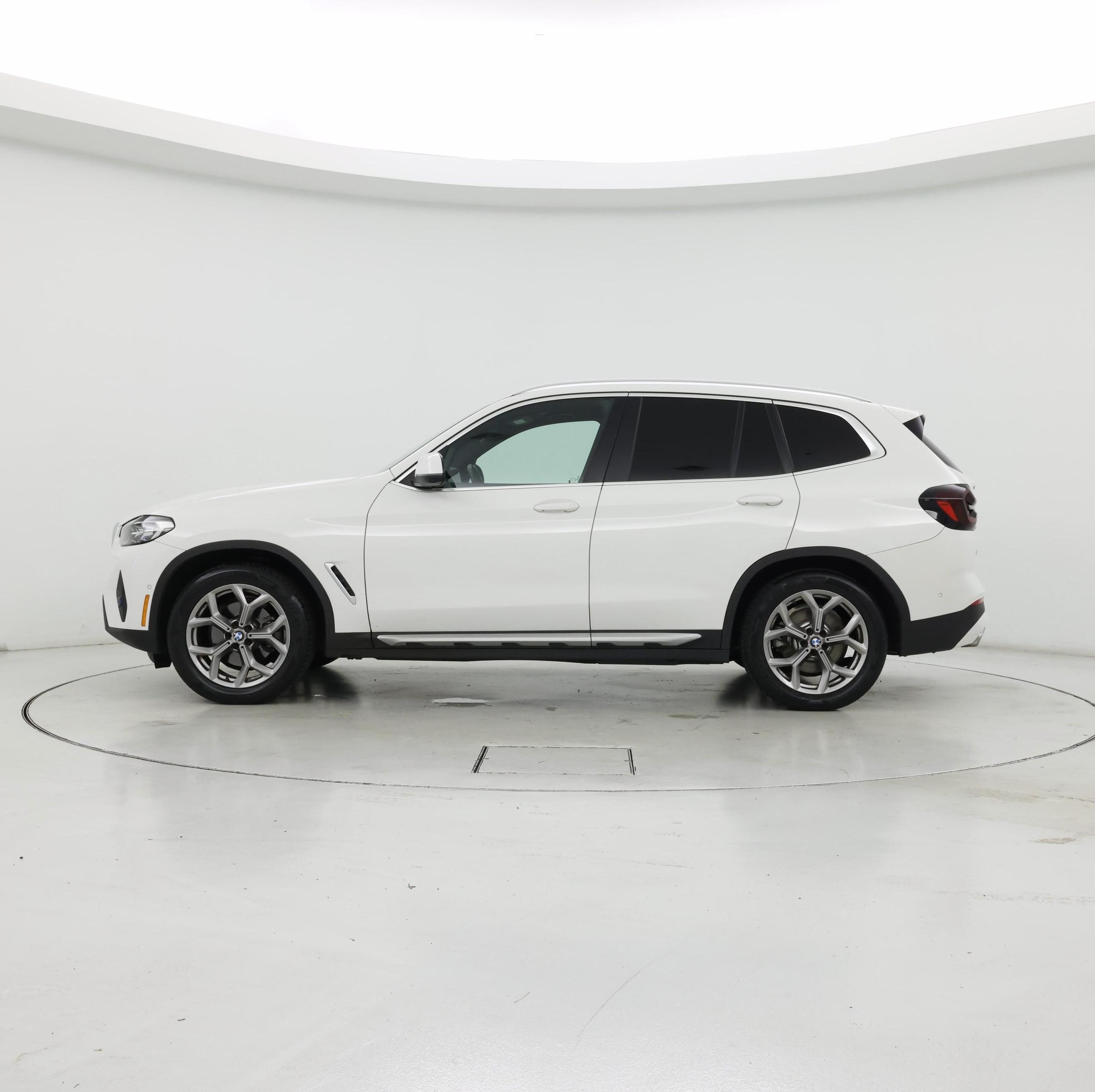 Thumbnail: 2023 BMW X3 - 3