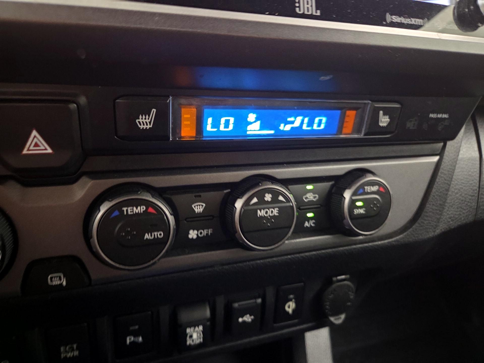 Thumbnail: 2020 Toyota Tacoma - 17