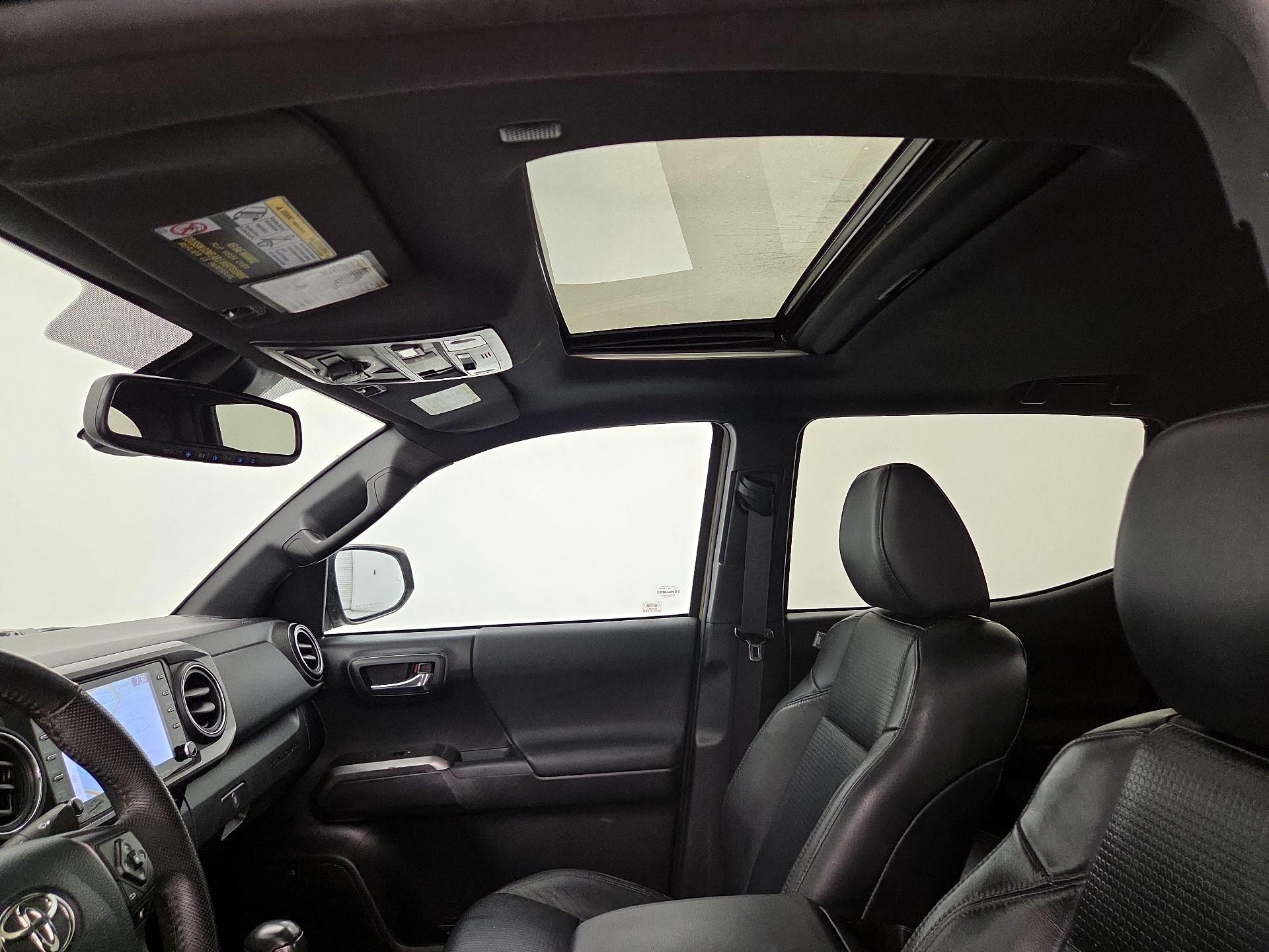 Thumbnail: 2020 Toyota Tacoma - 20