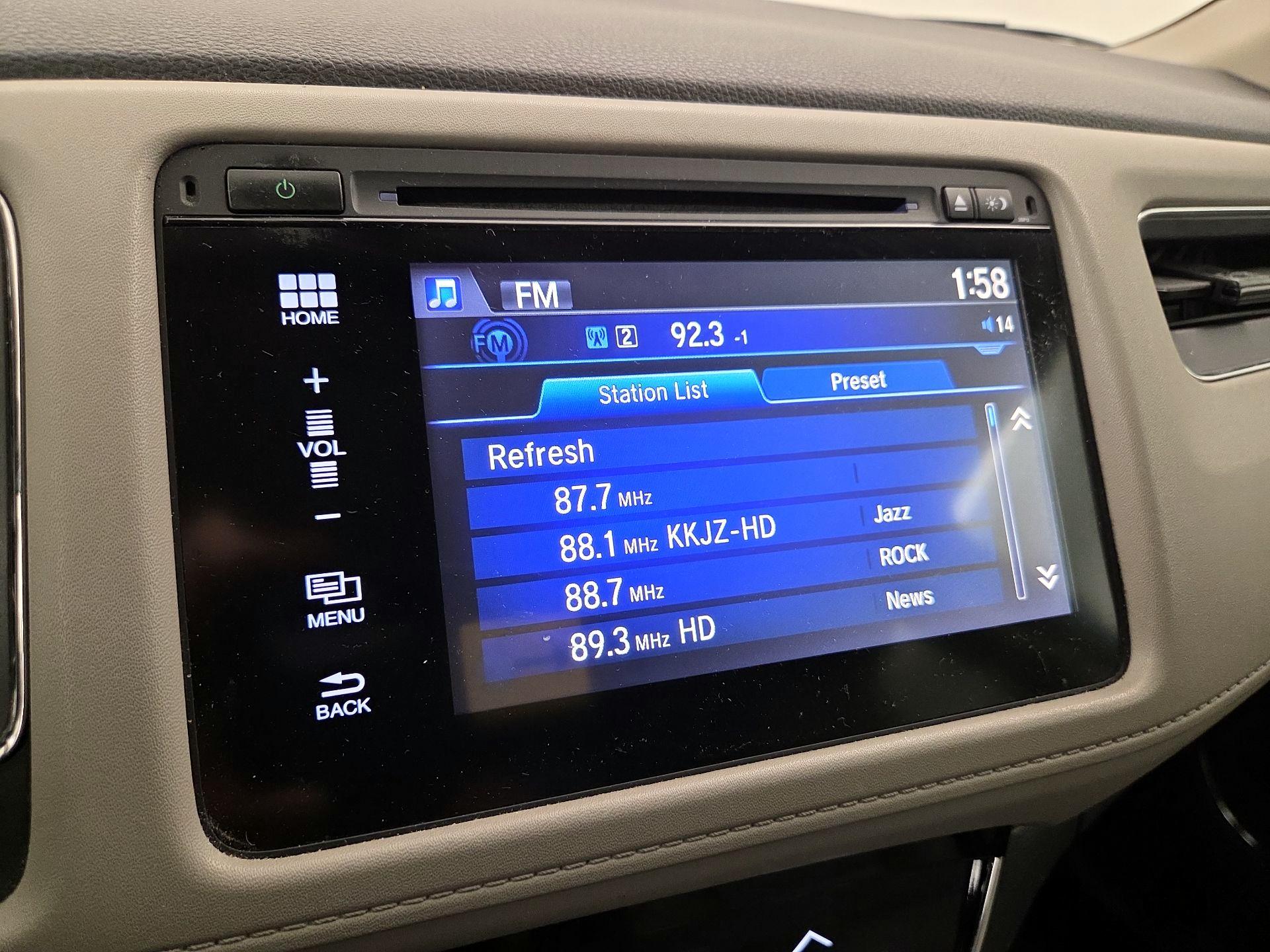 Thumbnail: 2016 Honda HR-V - 15