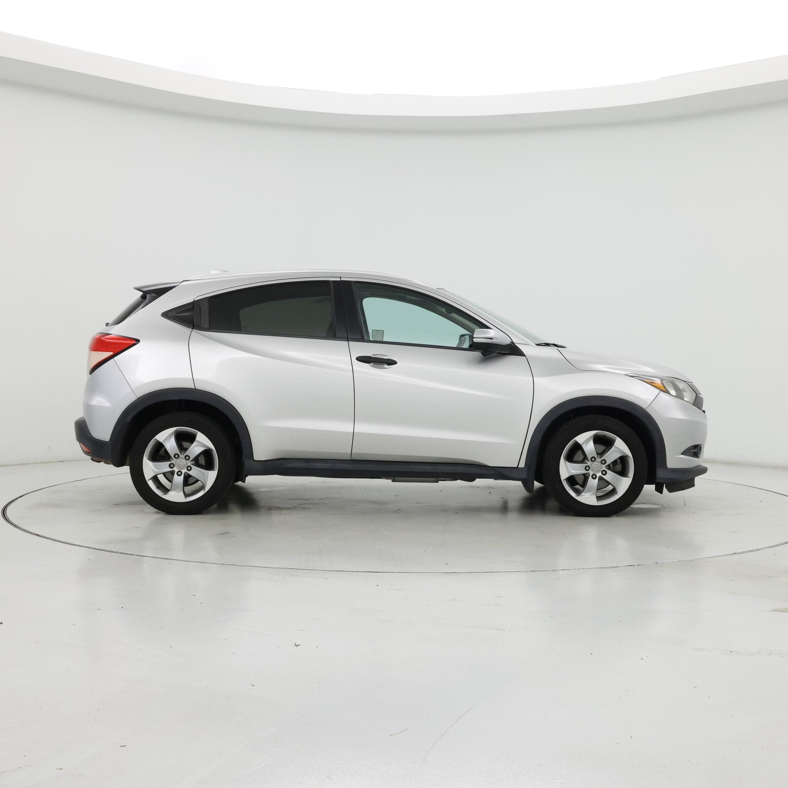 Thumbnail: 2016 Honda HR-V - 7