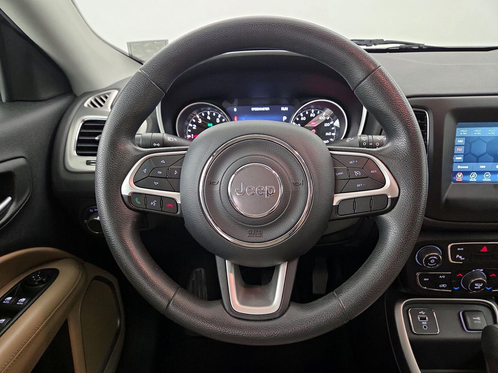 Thumbnail: 2018 Jeep Compass - 10