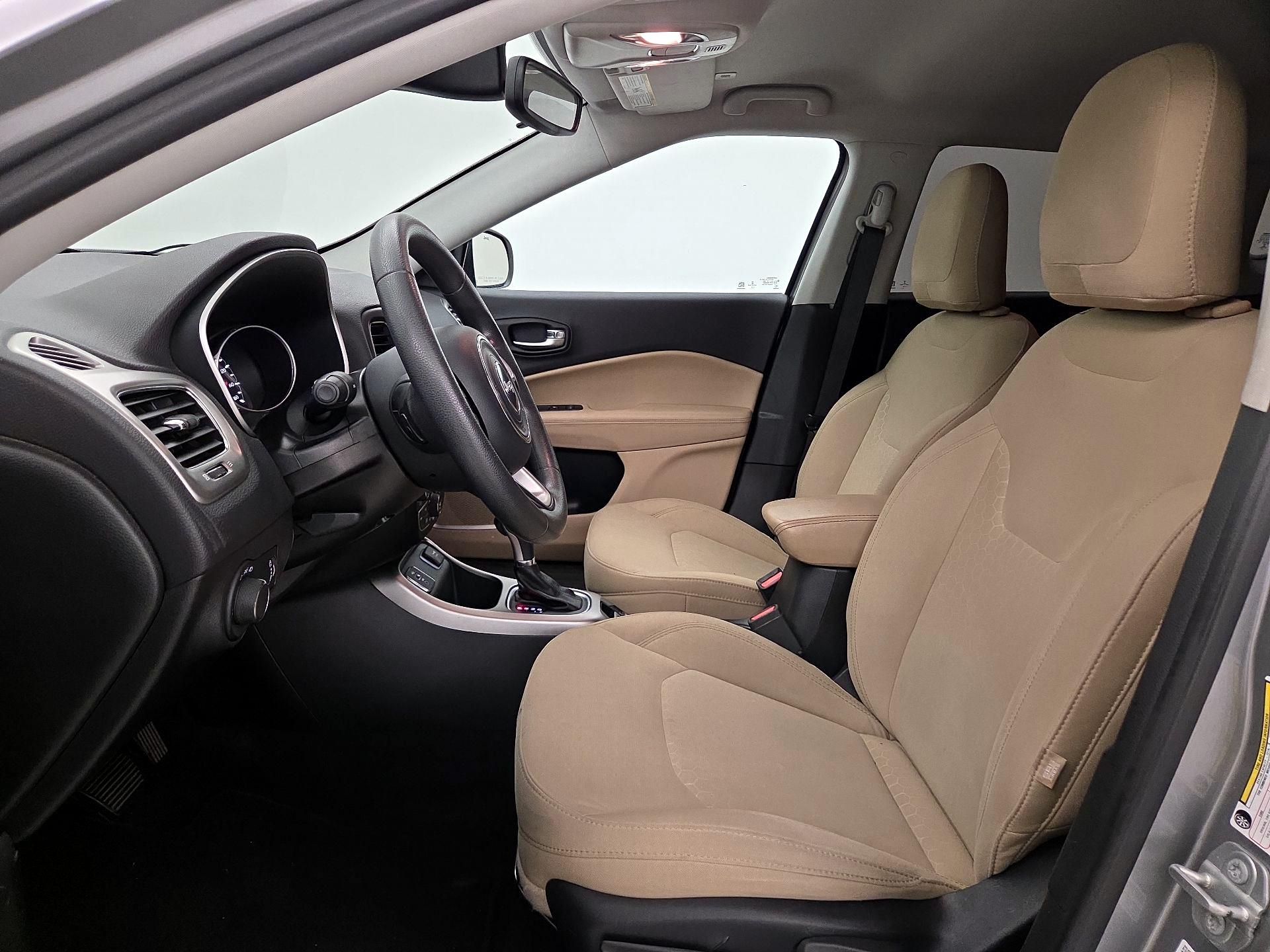 Thumbnail: 2018 Jeep Compass - 11