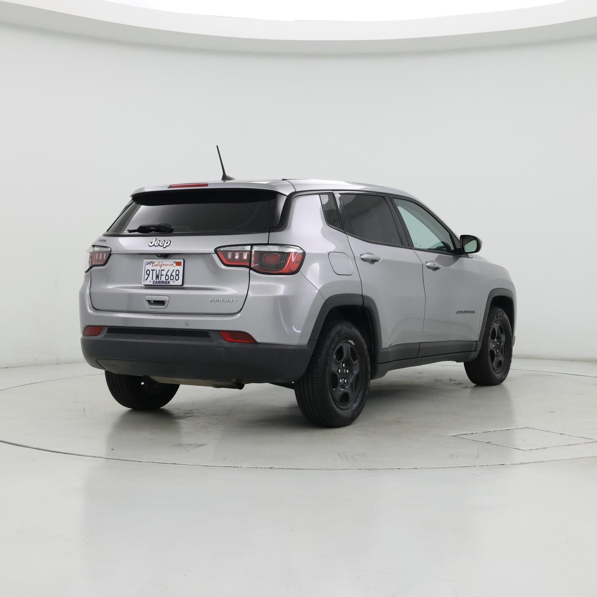 Thumbnail: 2018 Jeep Compass - 8