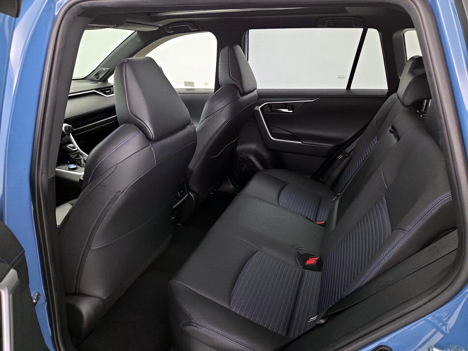 Thumbnail: 2023 Toyota RAV4 - 20