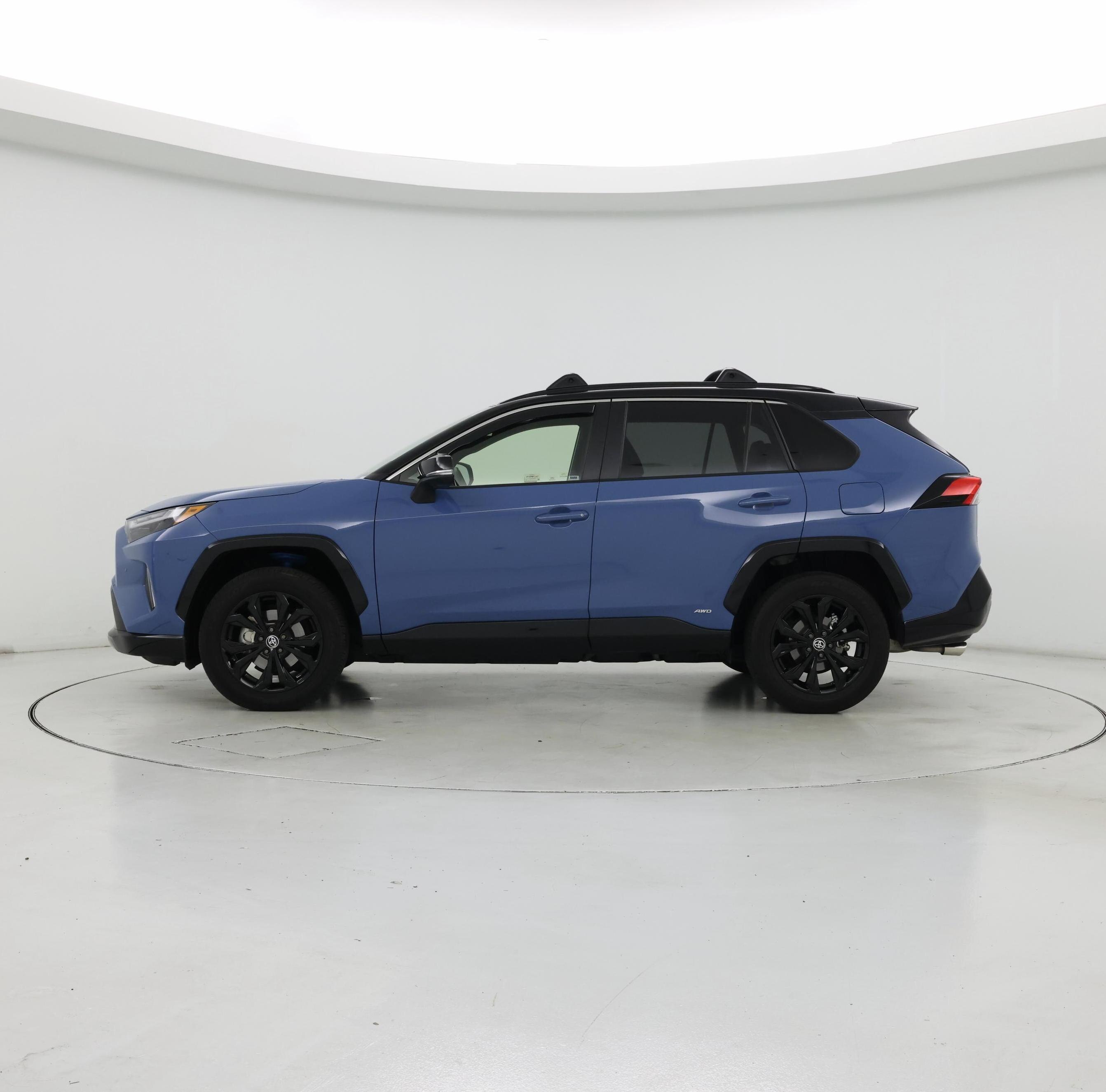 Thumbnail: 2023 Toyota RAV4 - 3