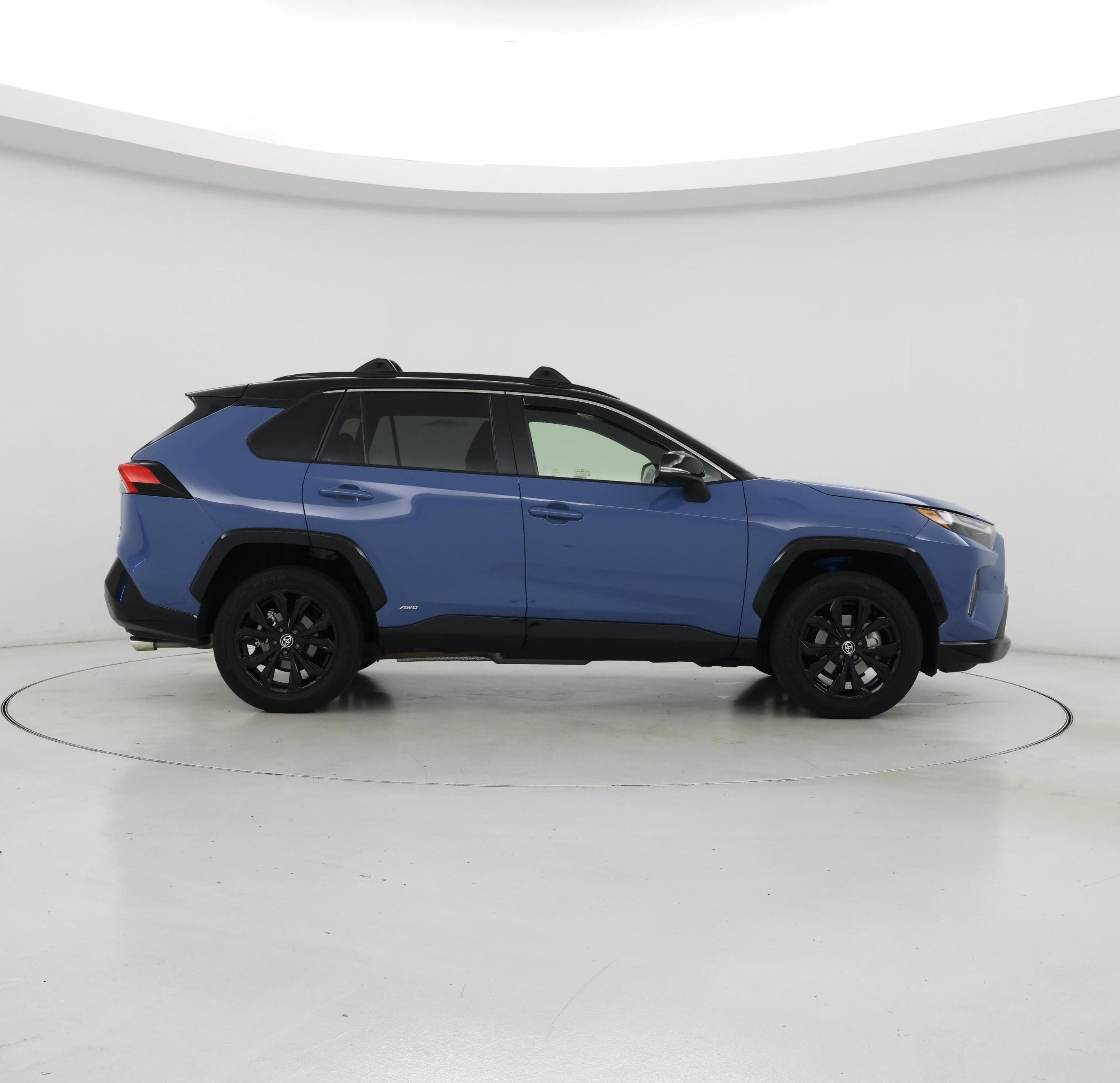Thumbnail: 2023 Toyota RAV4 - 7