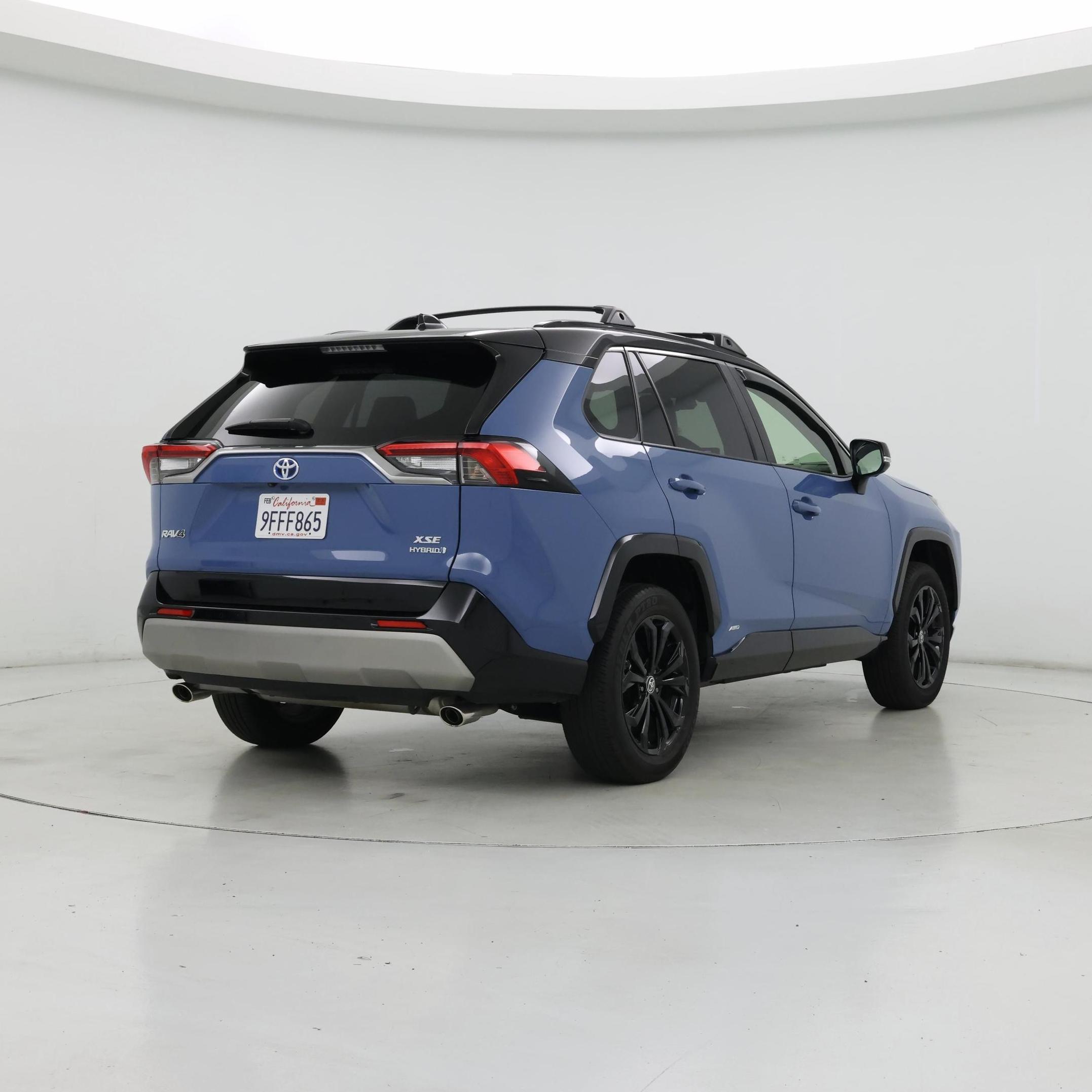 Thumbnail: 2023 Toyota RAV4 - 8