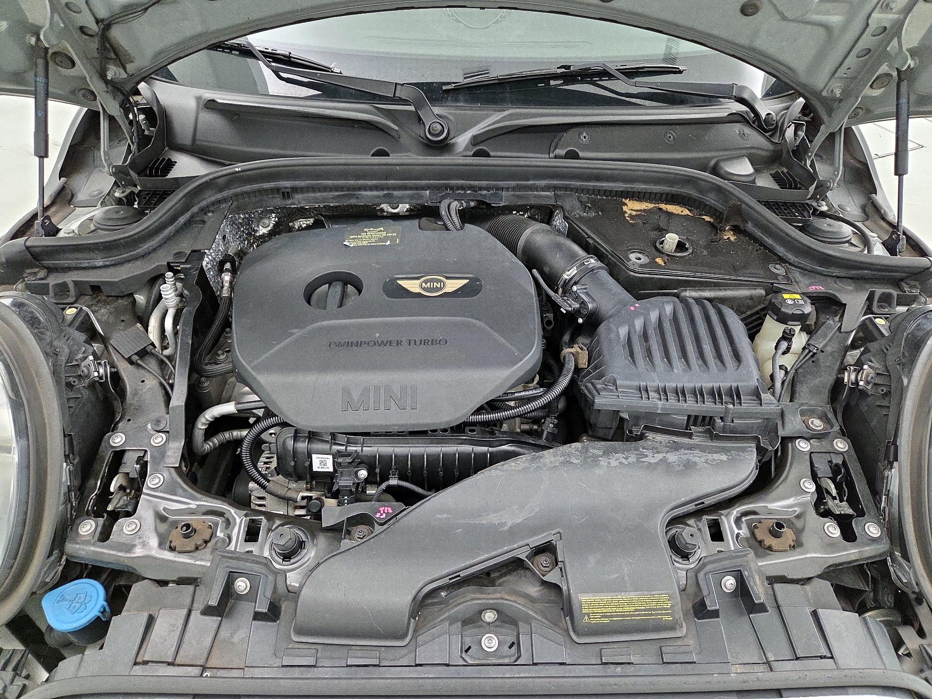 Thumbnail: 2015 MINI Cooper Hardtop - 20