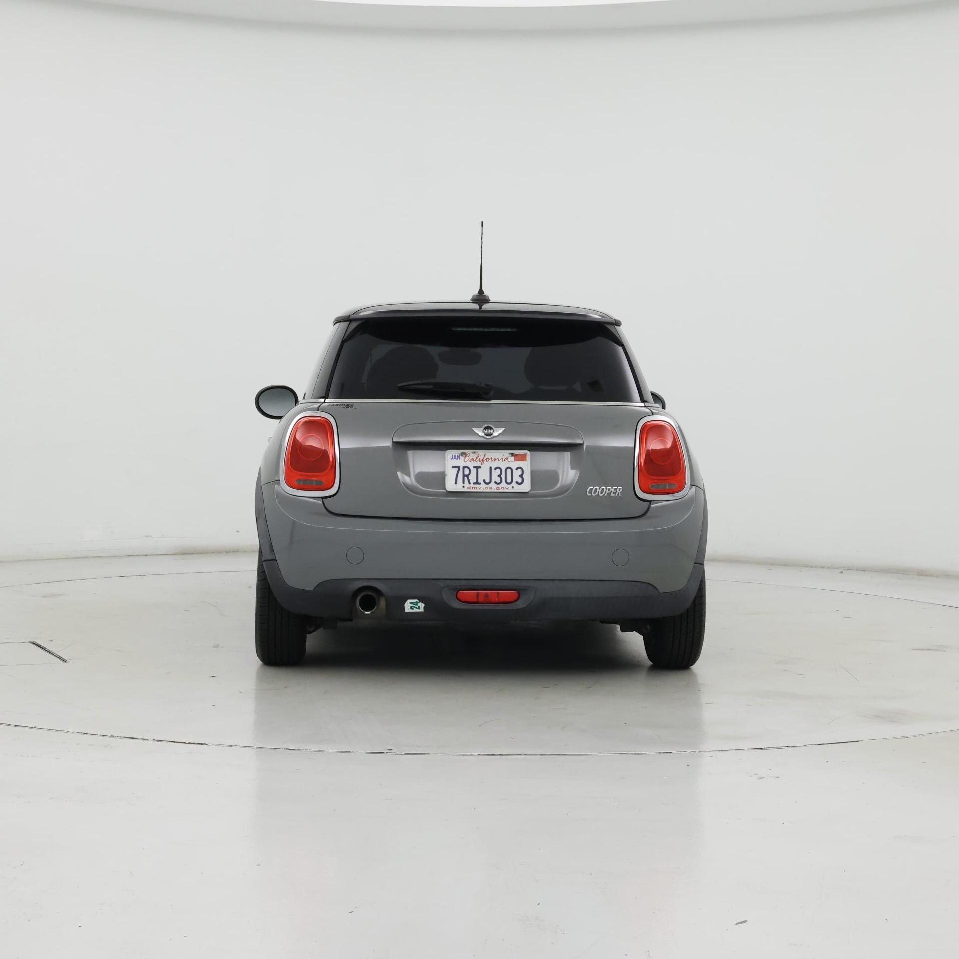 Thumbnail: 2015 MINI Cooper Hardtop - 6