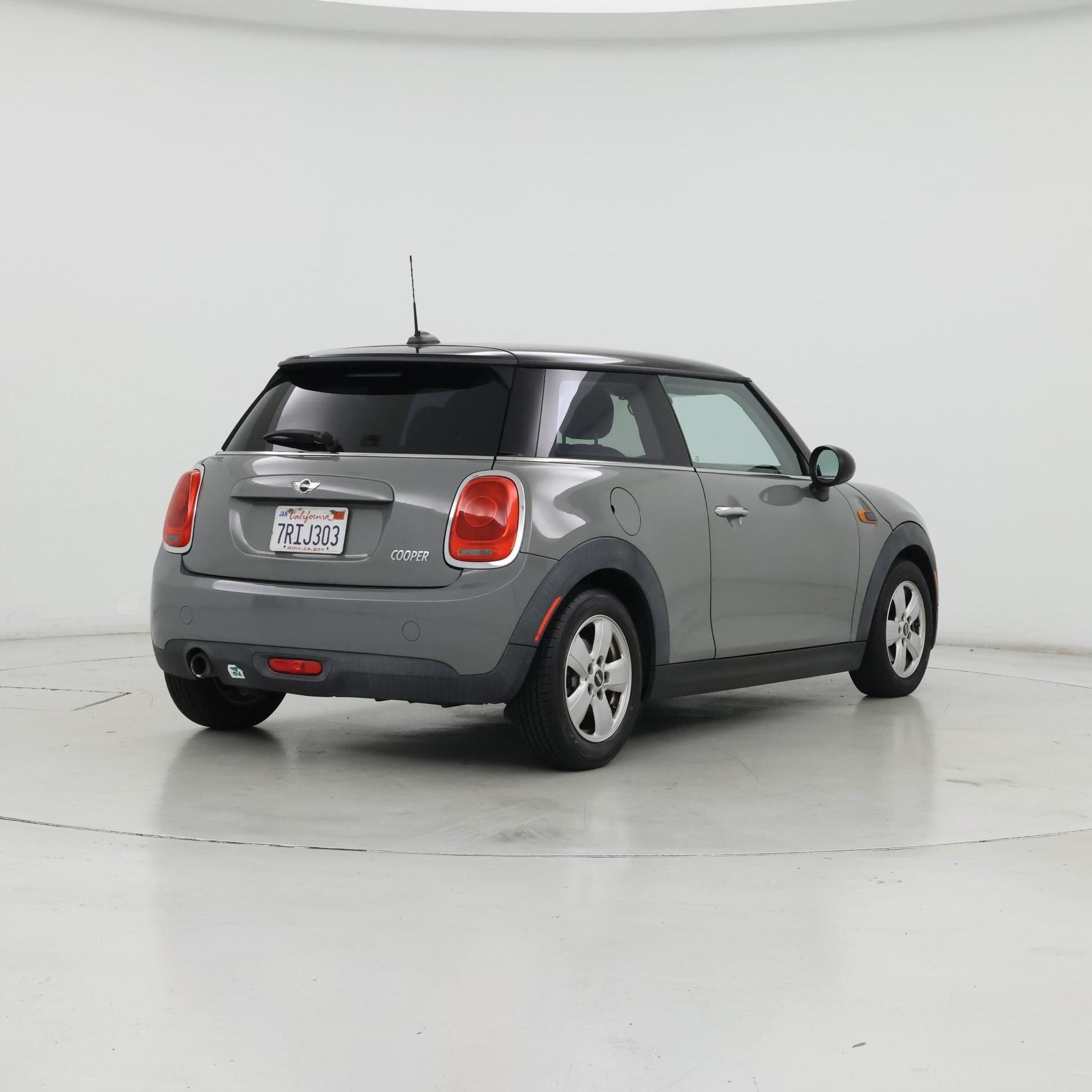 Thumbnail: 2015 MINI Cooper Hardtop - 8