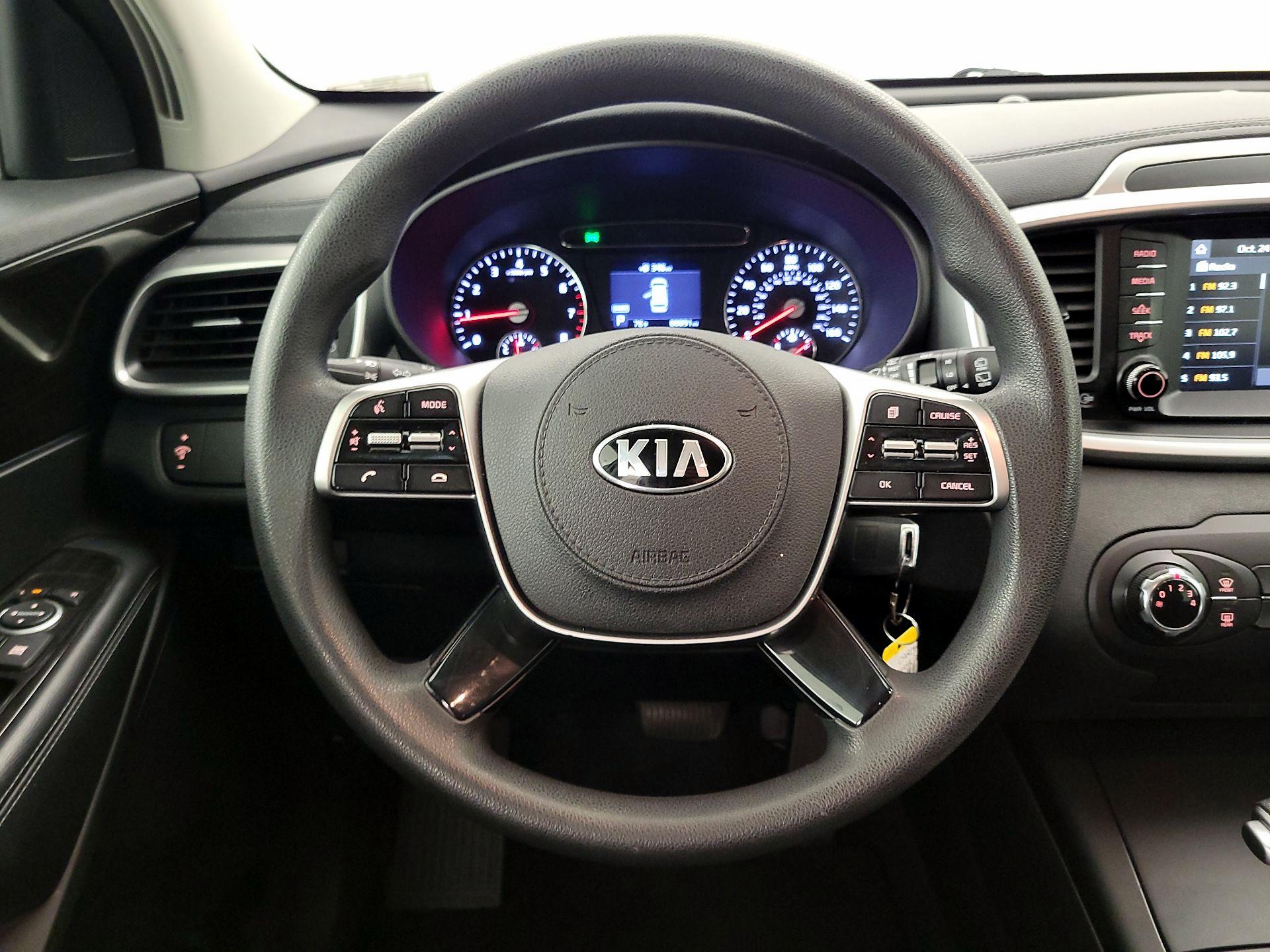 Thumbnail: 2020 Kia Sorento - 10