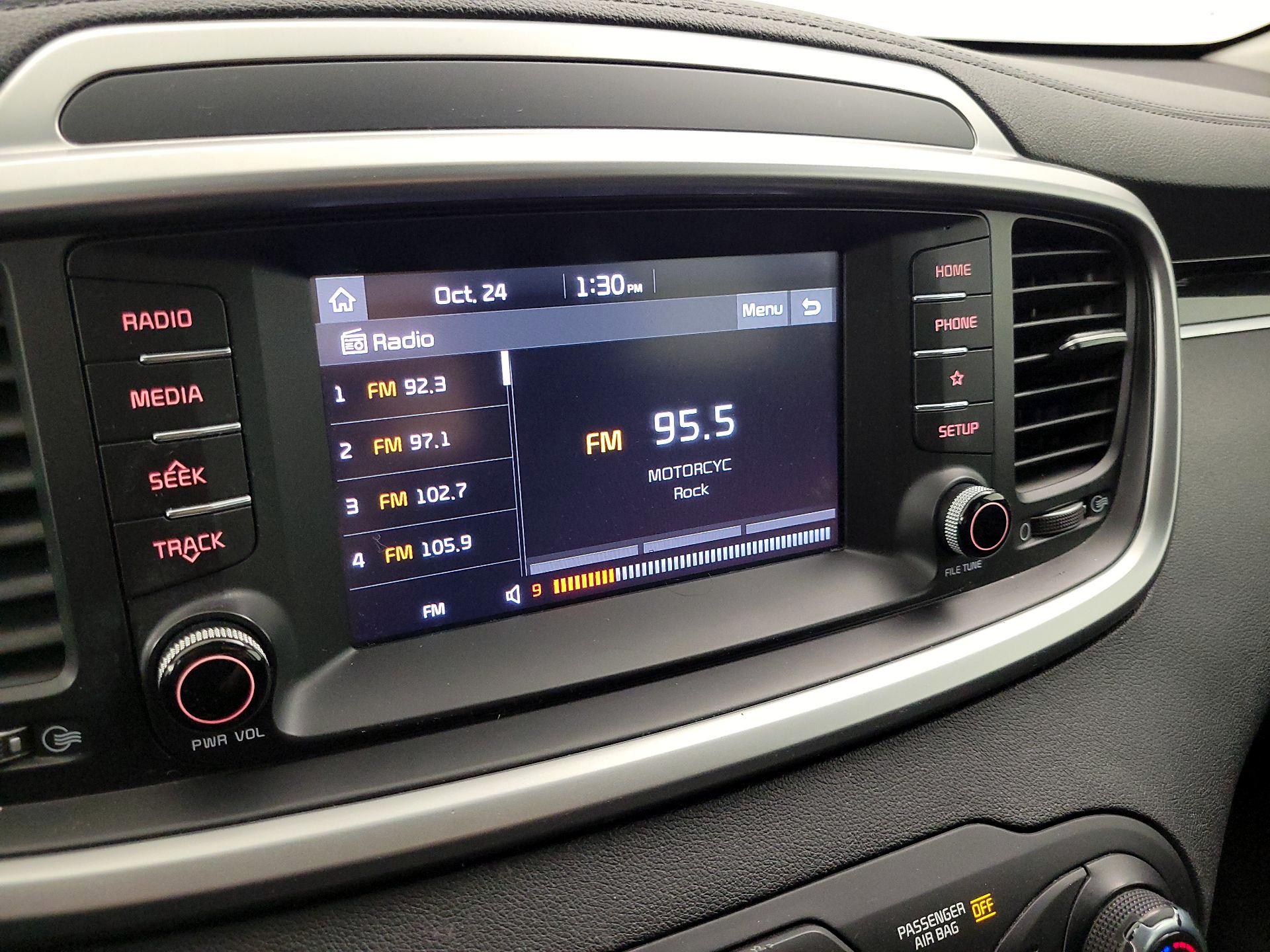 Thumbnail: 2020 Kia Sorento - 15